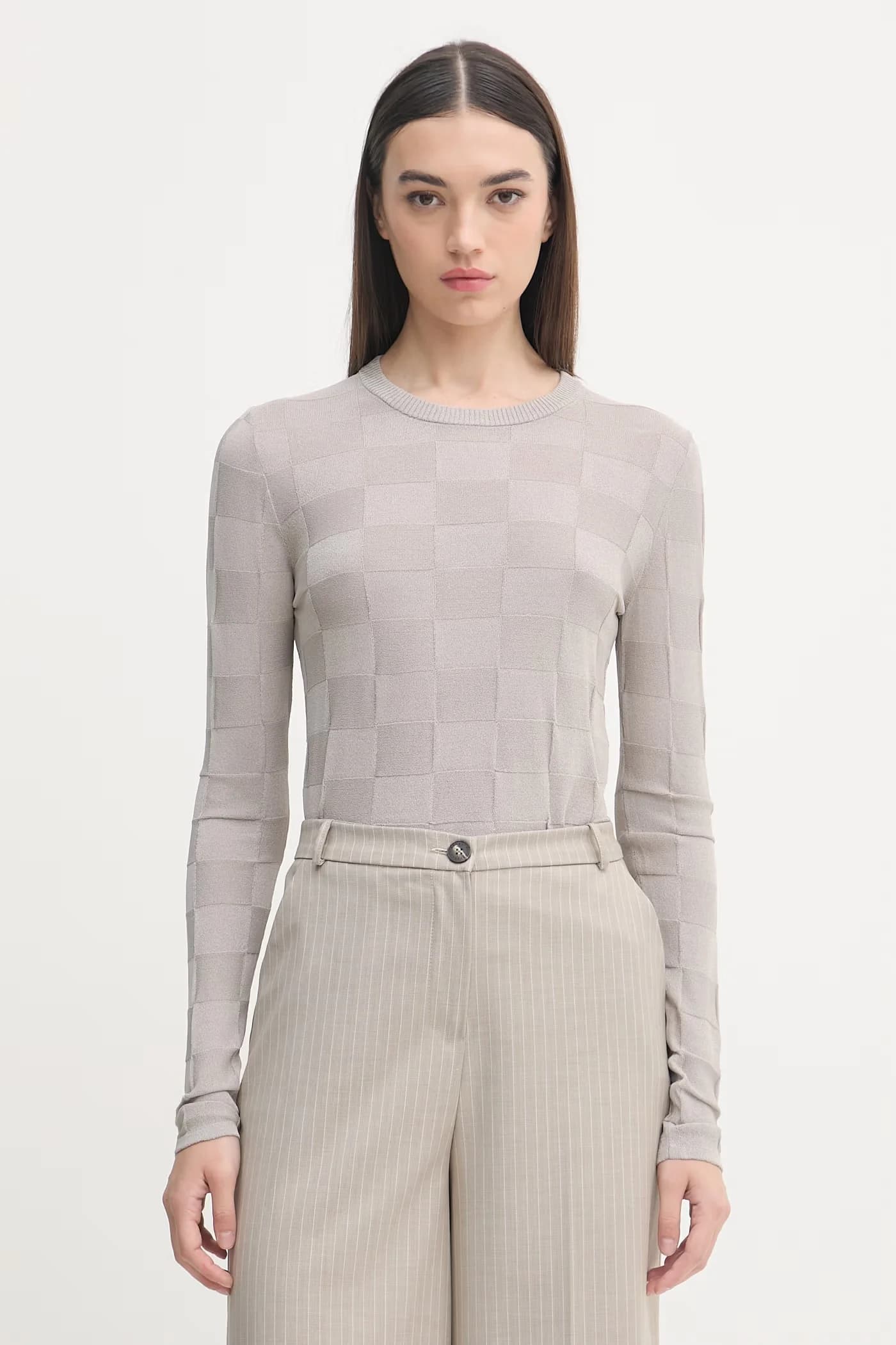 Женский свитер из вискозы