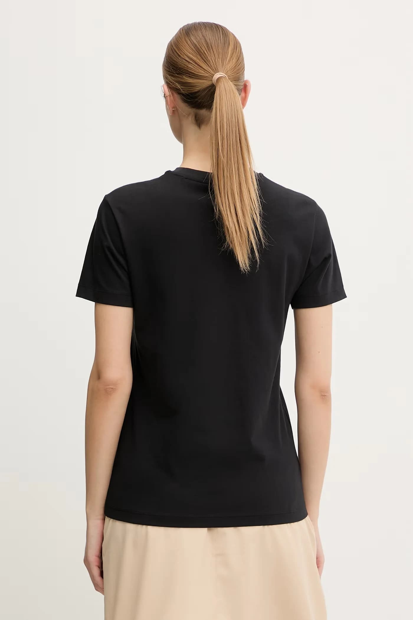 Эссенциальная женская хлопковая футболка - фото 3