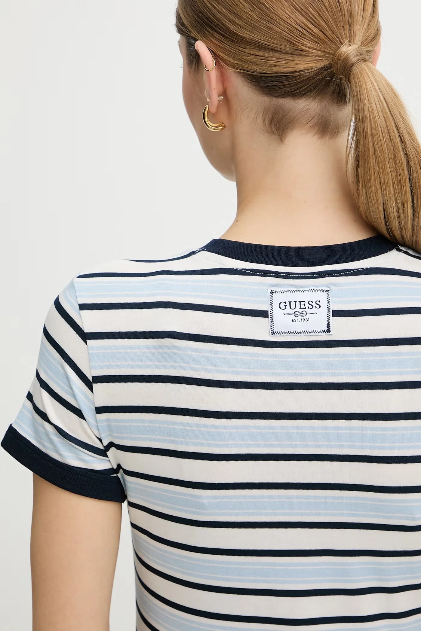 Базовая женская футболка с модалом - фото 5