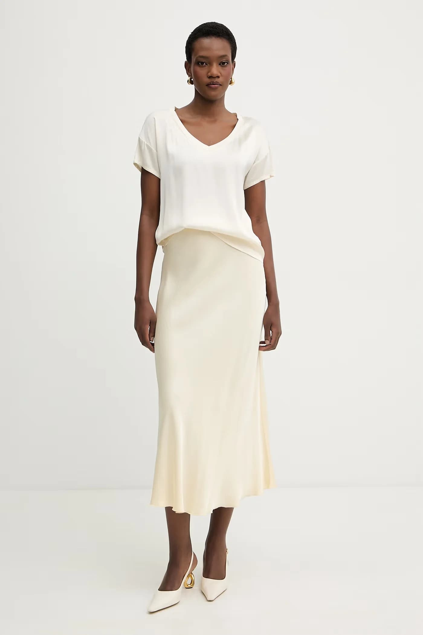 Женская футболка - фото 2