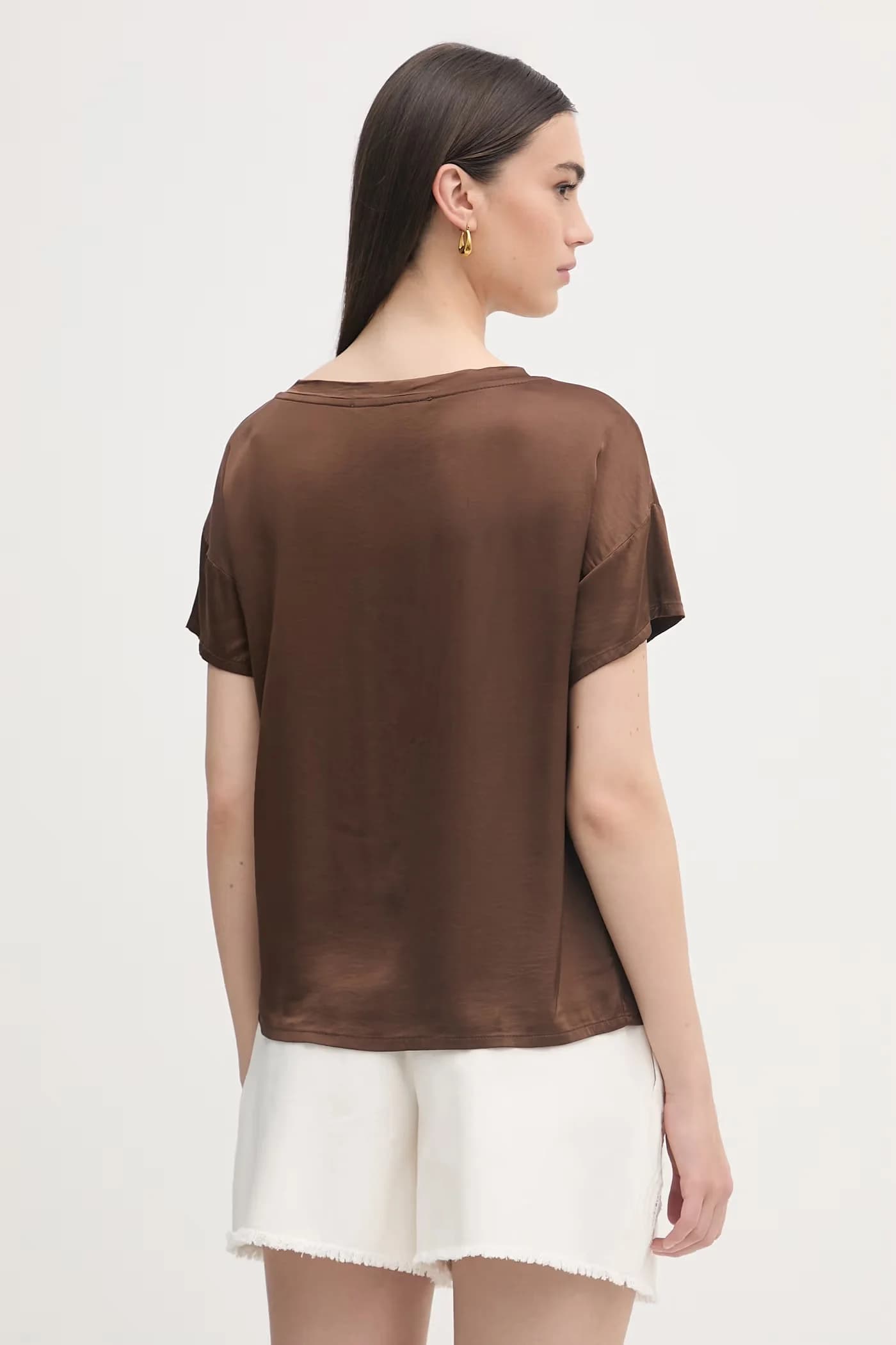 Женская футболка - фото 3