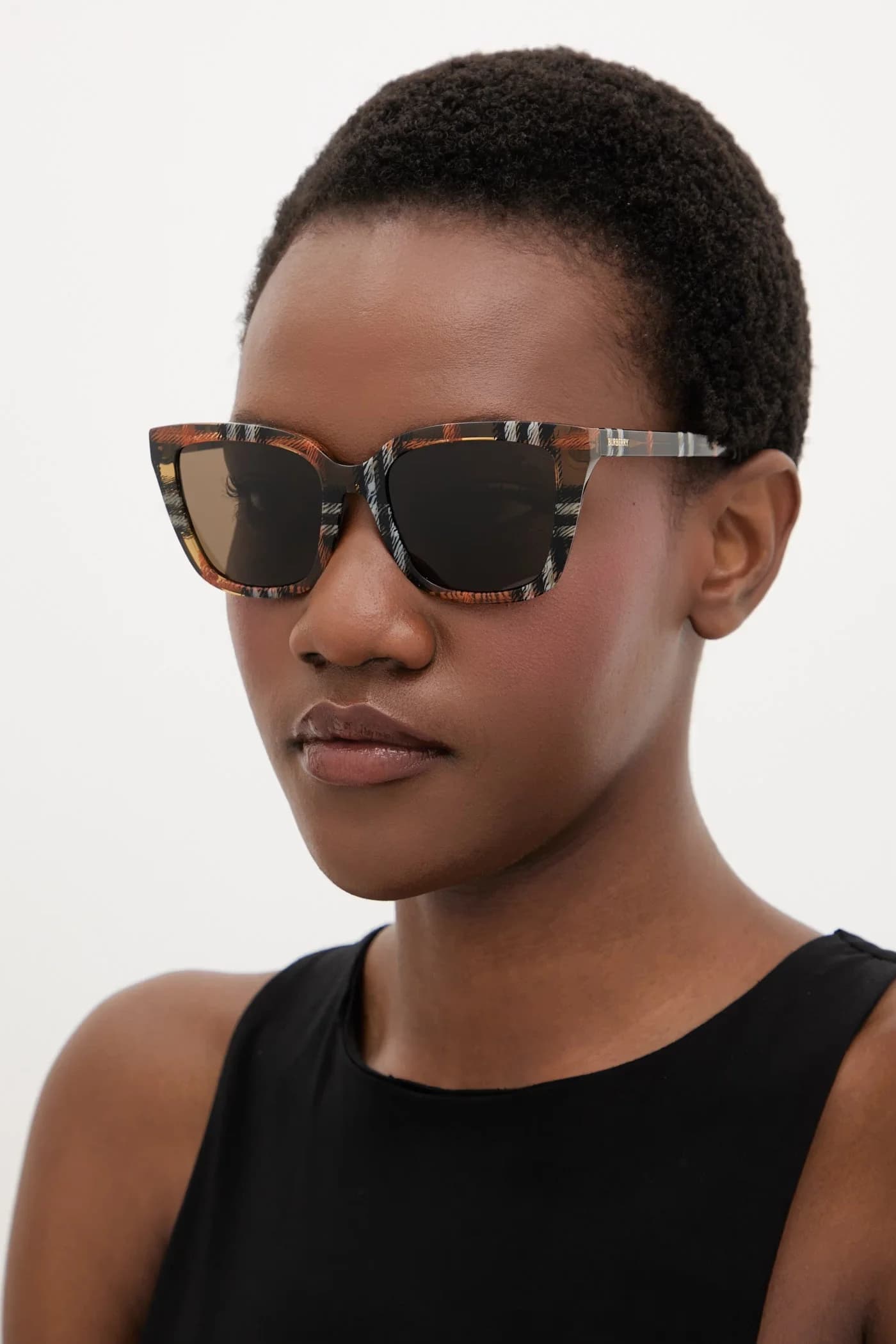 Женские солнцезащитные очки