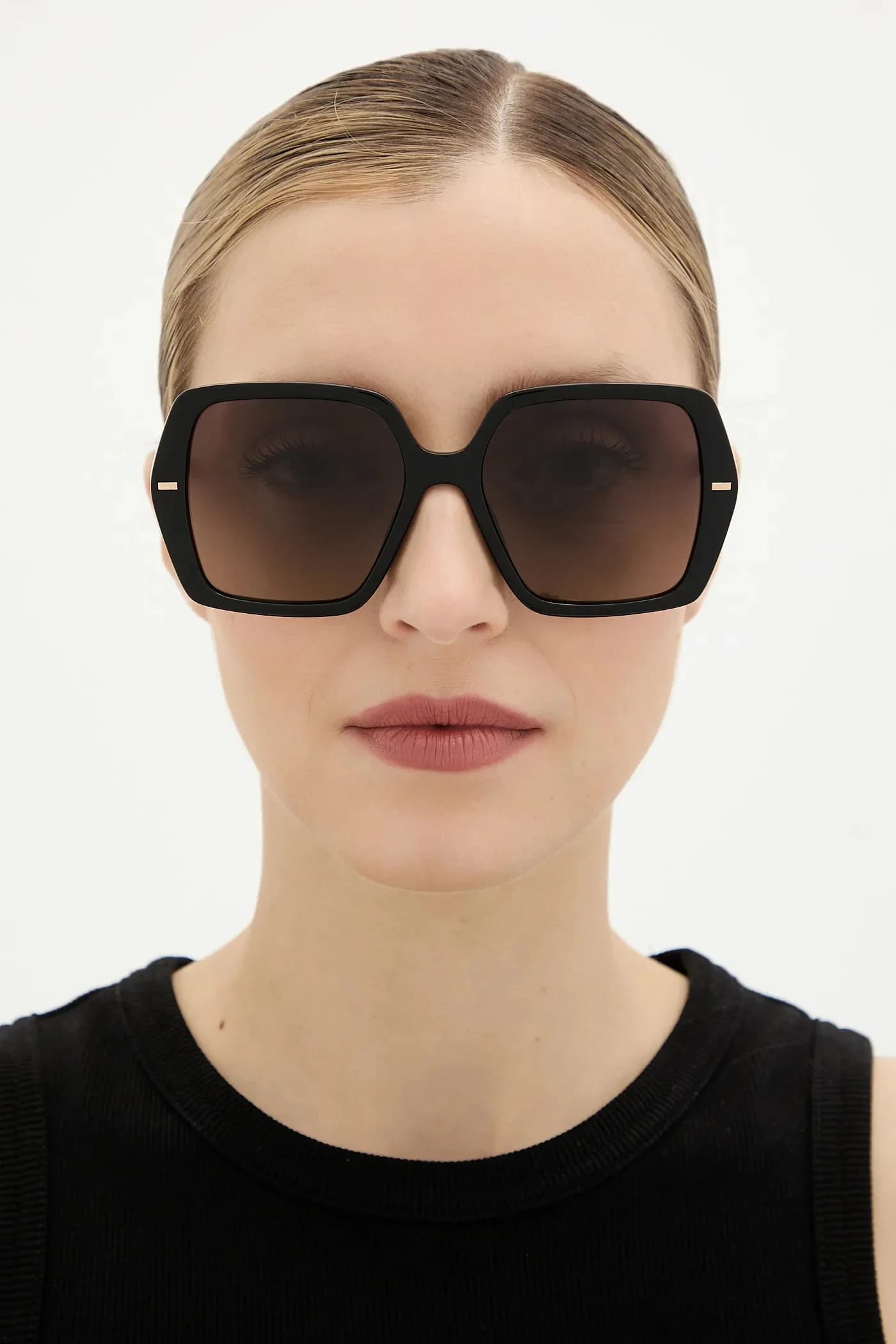 Солнцезащитные очки - фото 8