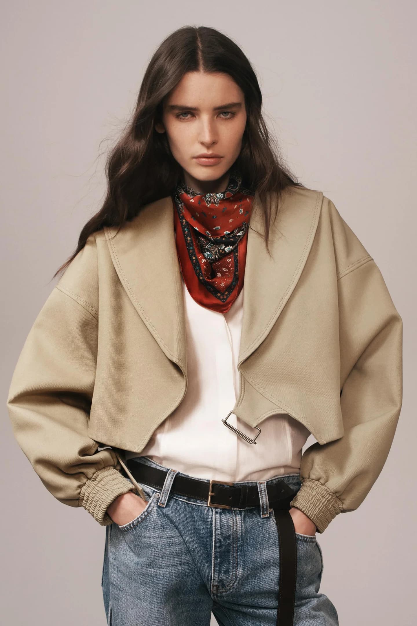 КОРОТКАЯ КУРТКА – ТОВАР Zara ЖЕНЩИНА