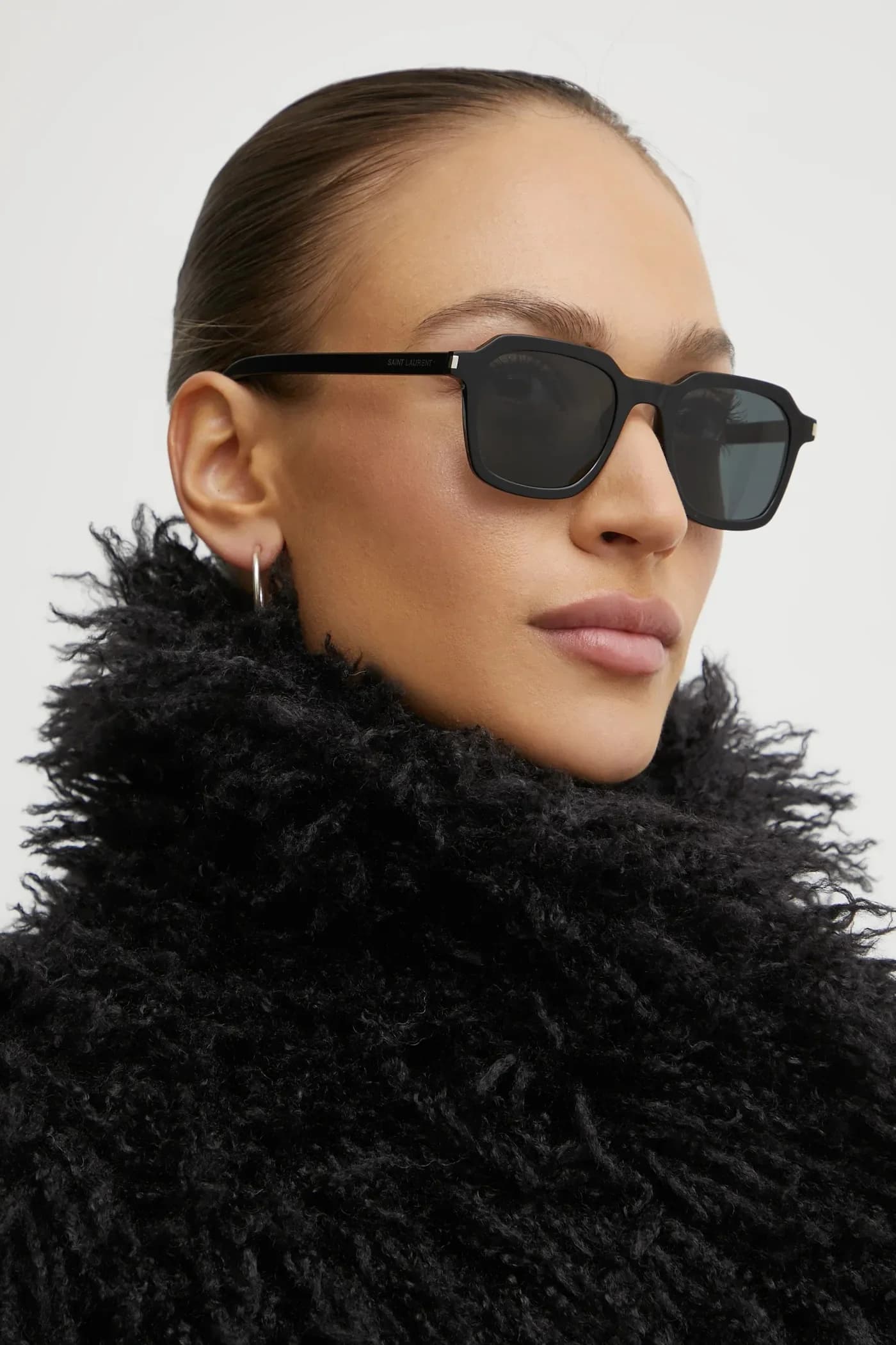 Солнцезащитные очки - фото 3