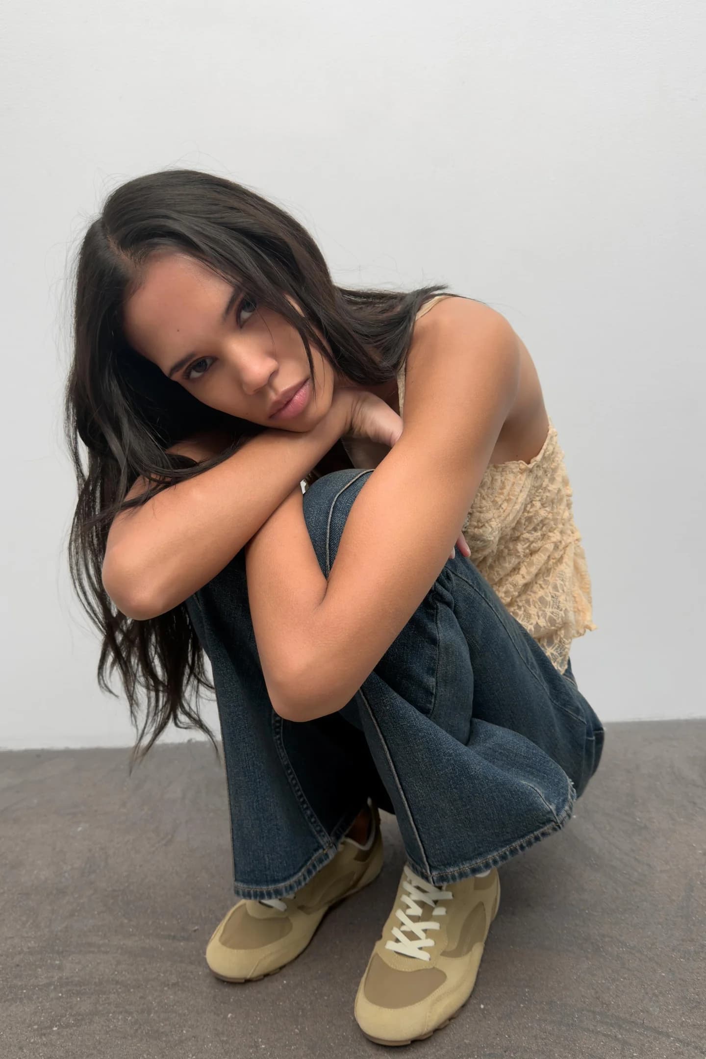 СПОРТИВНАЯ ОБУВЬ ИЗ КОМБИНИРОВАННЫХ МАТЕРИАЛОВ