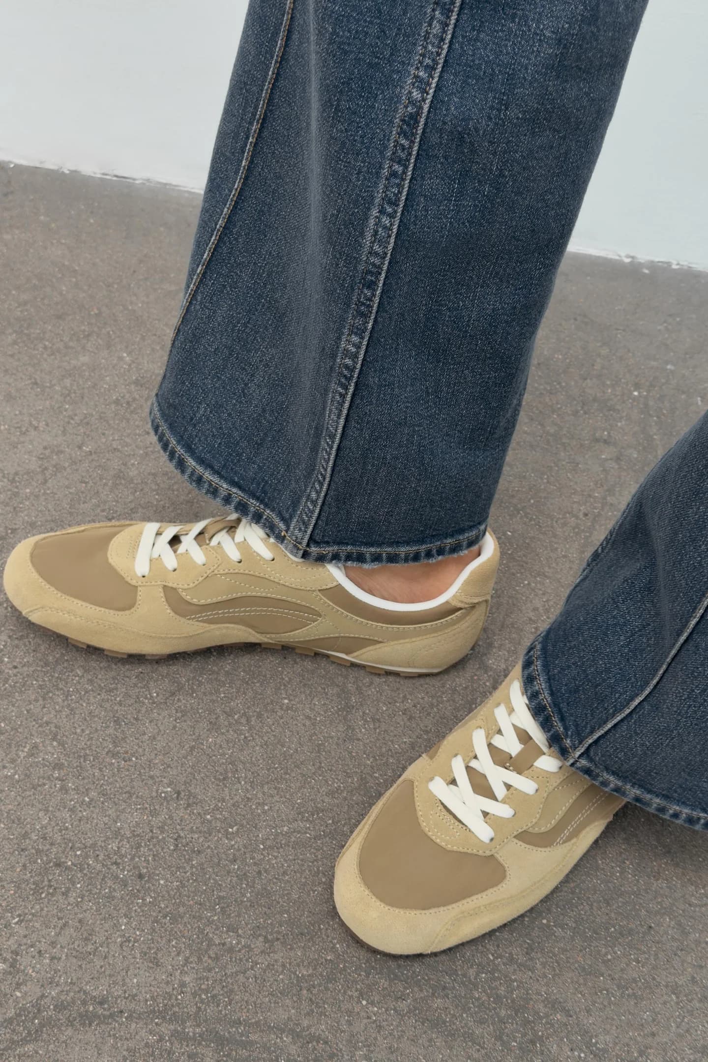 СПОРТИВНАЯ ОБУВЬ ИЗ КОМБИНИРОВАННЫХ МАТЕРИАЛОВ - фото 4