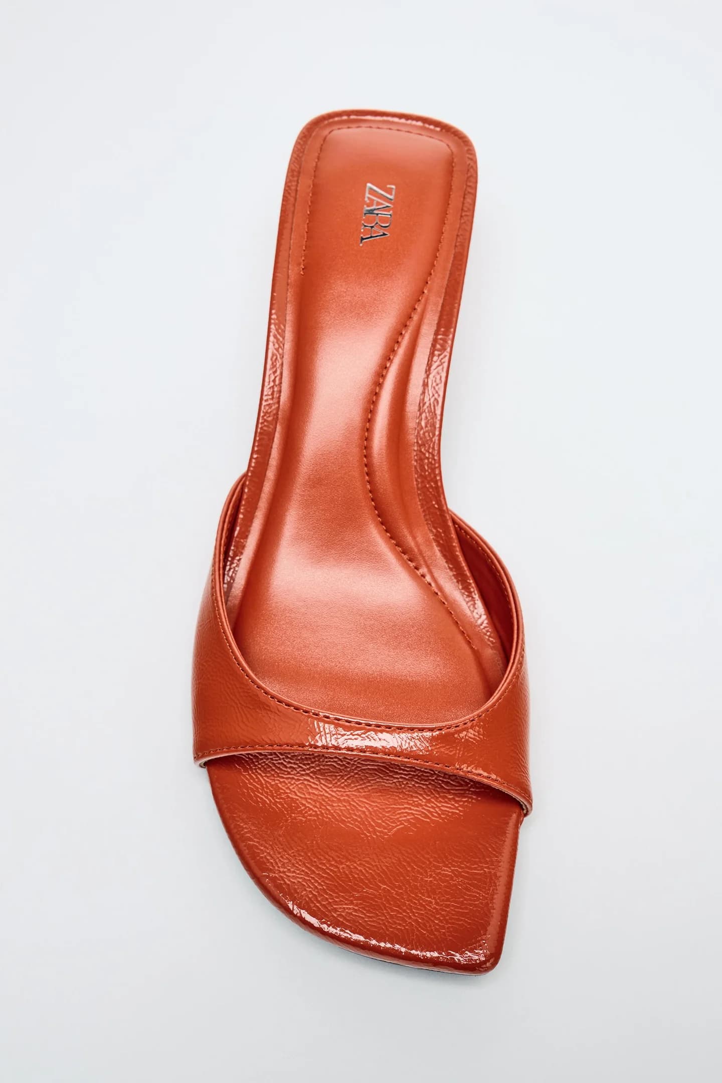 ТАПОЧКИ-МУЛИ НА КАБЛУКЕ