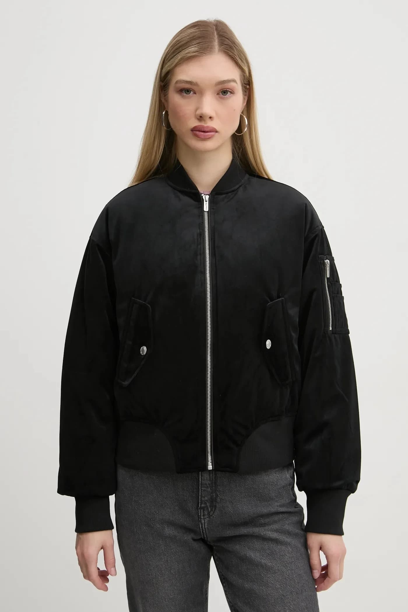 Куртка-бомбер