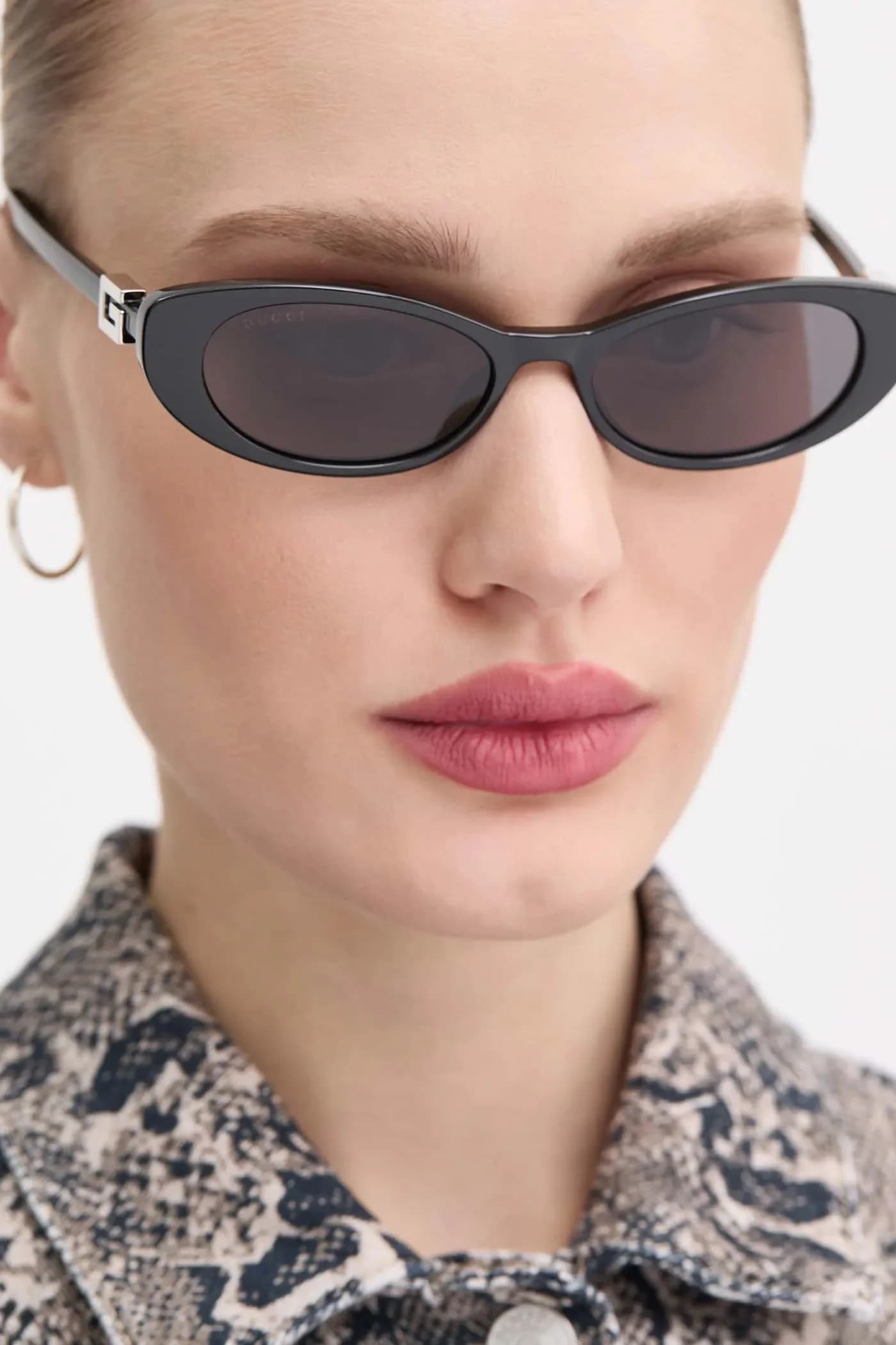 Солнцезащитные очки - фото 6