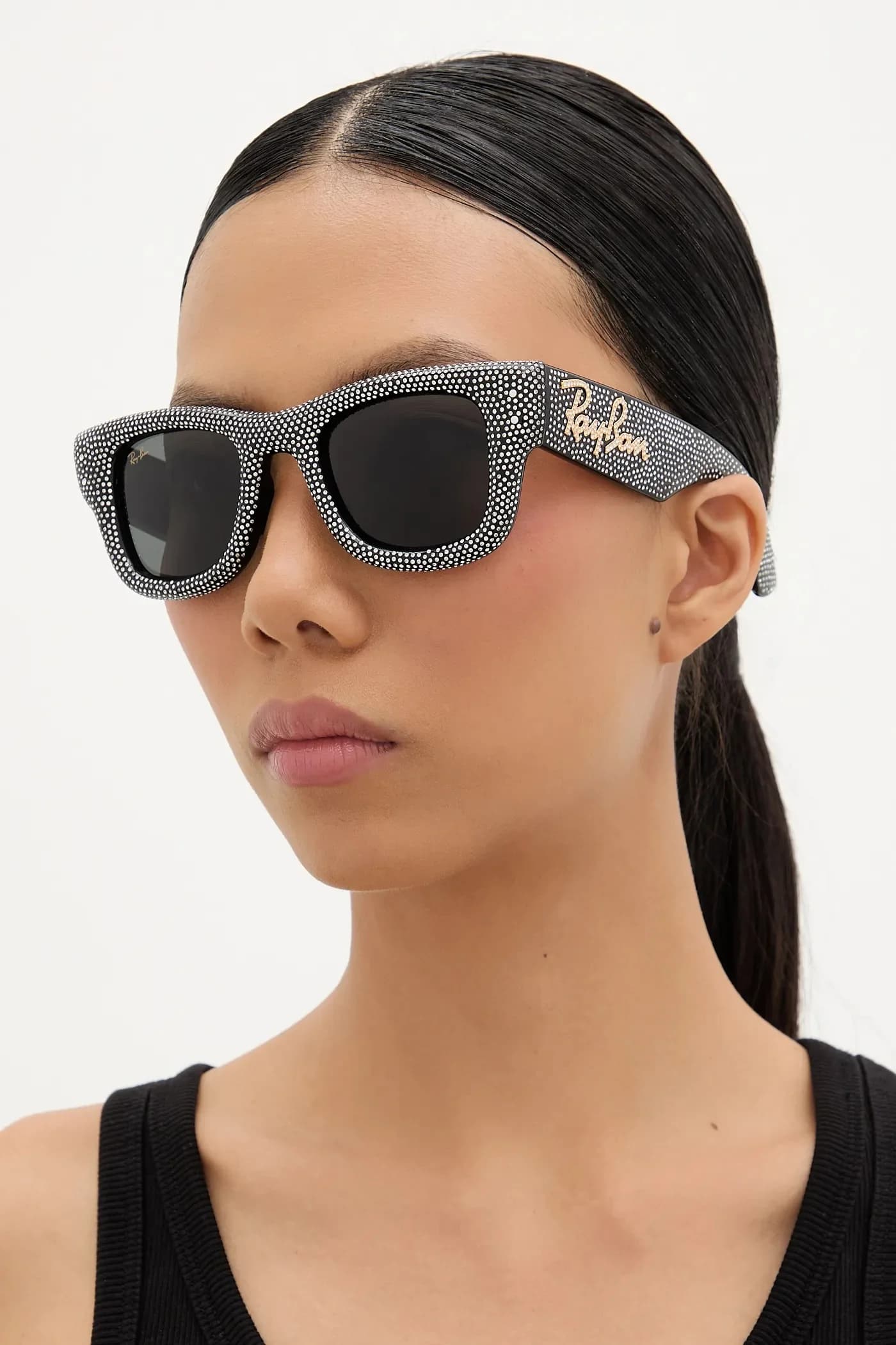 Солнцезащитные очки - фото 3