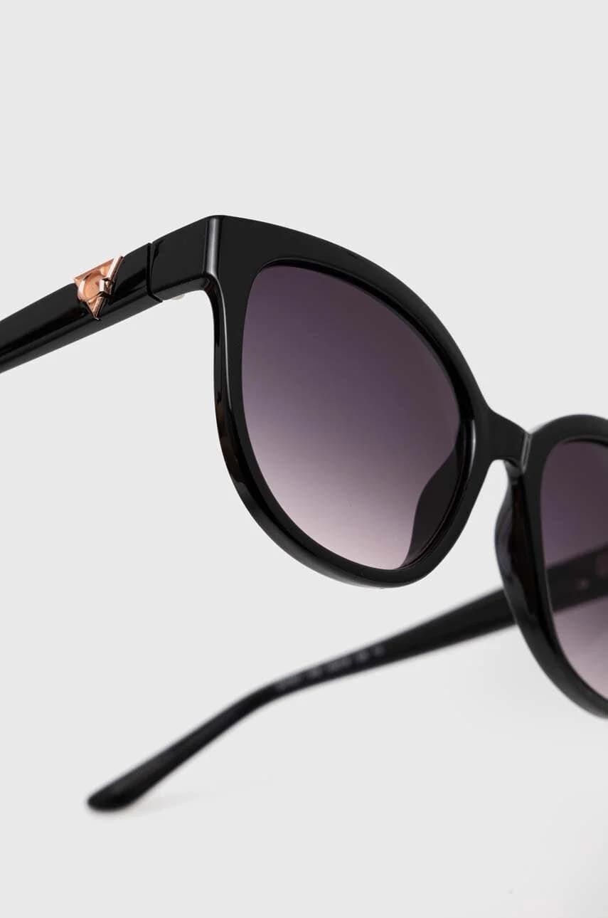 Солнцезащитные очки - фото 4