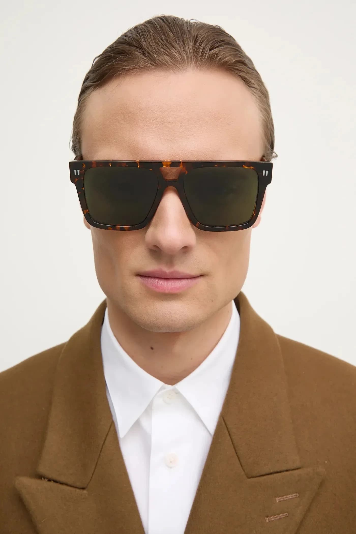 Солнцезащитные очки - фото 5