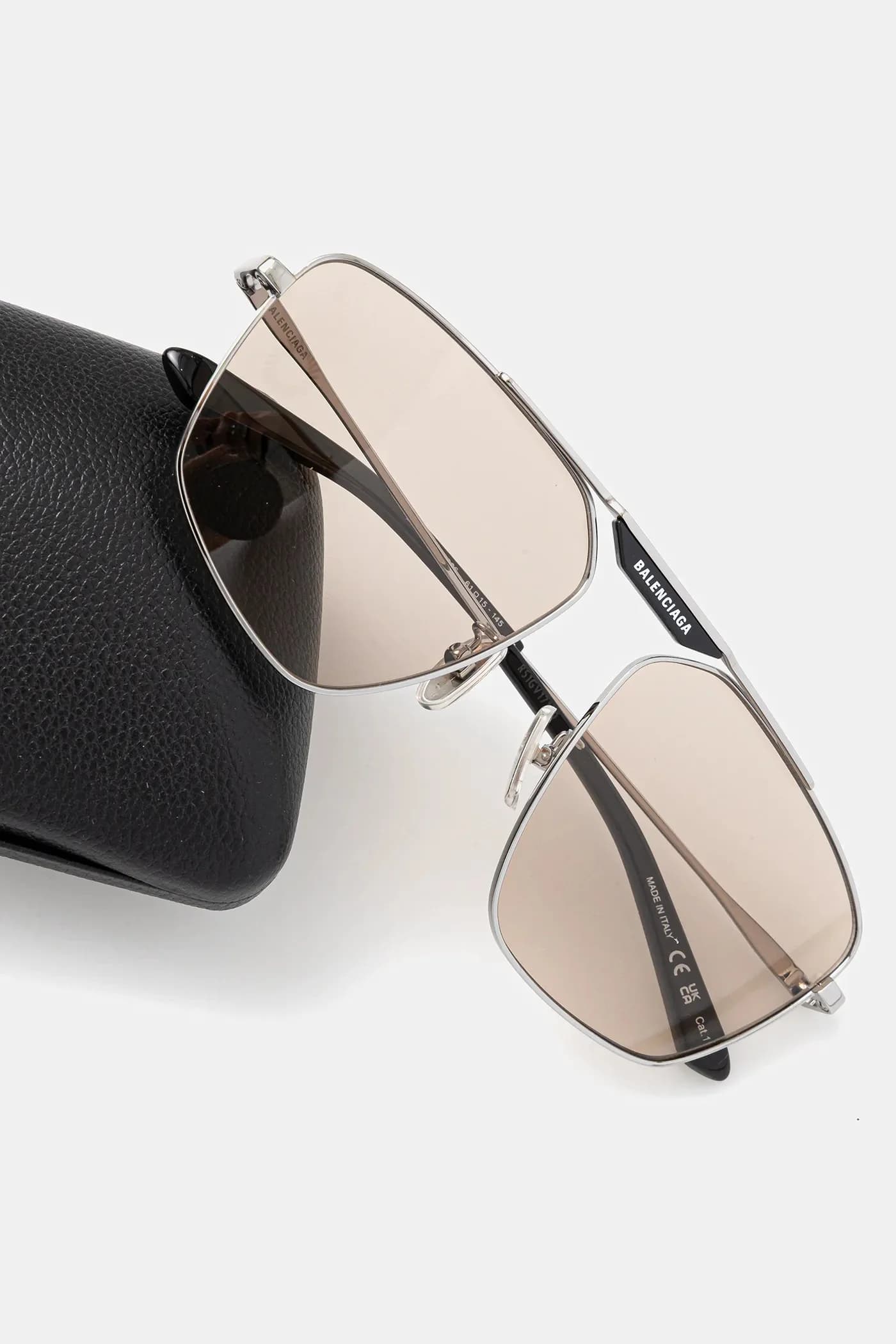 Солнцезащитные очки - фото 4