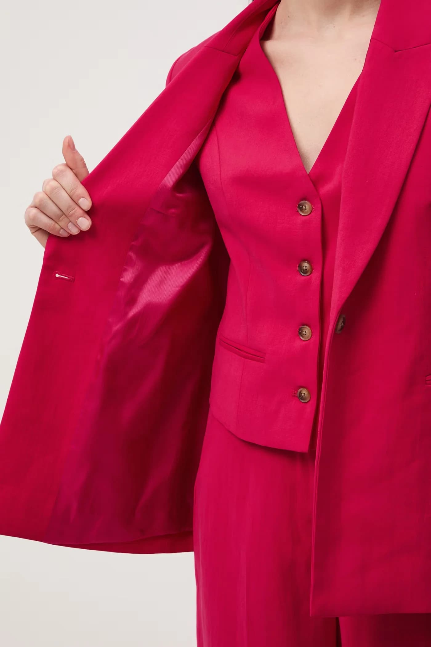 Женская куртка из вискозы - фото 6