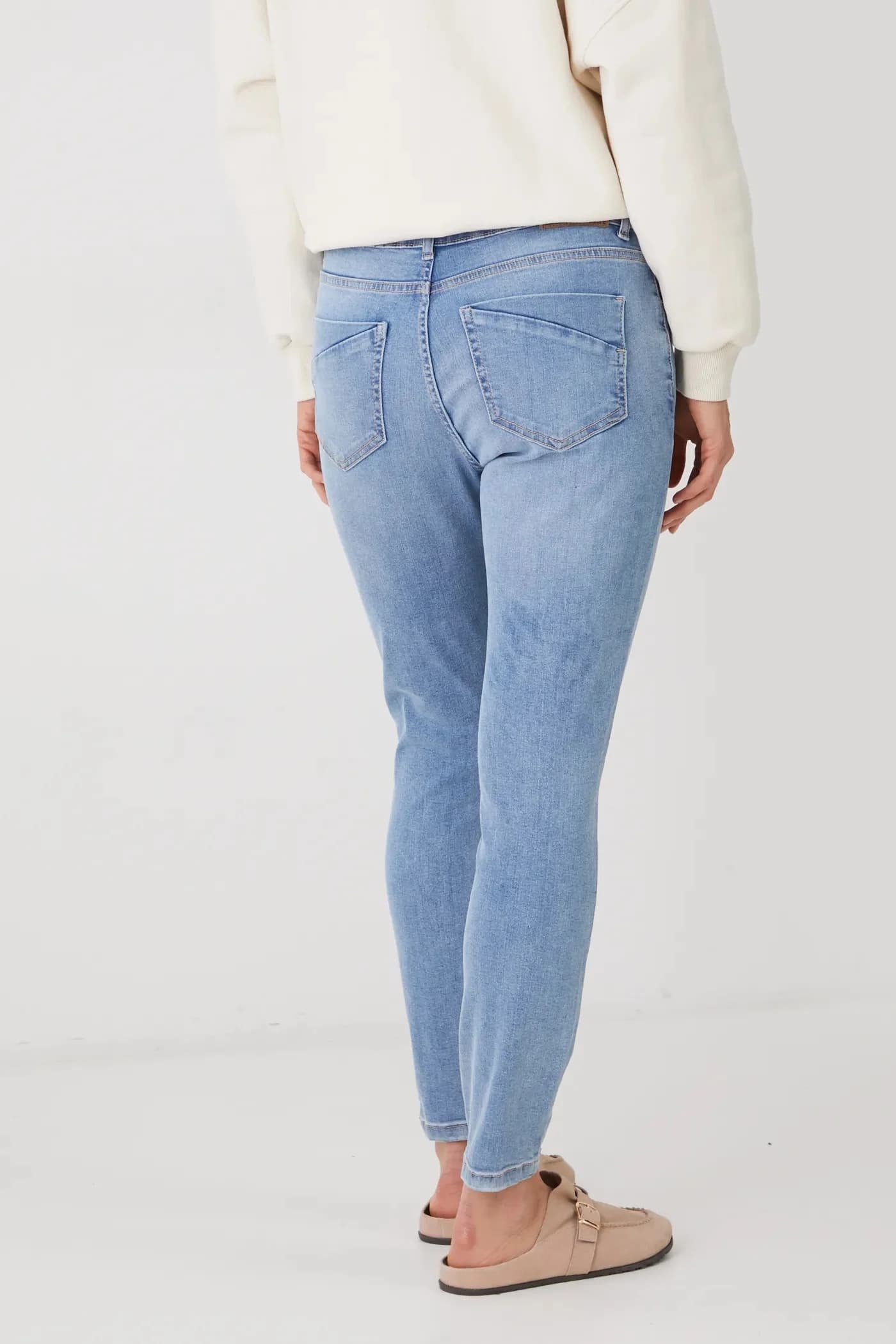 Джинсы - фото 3