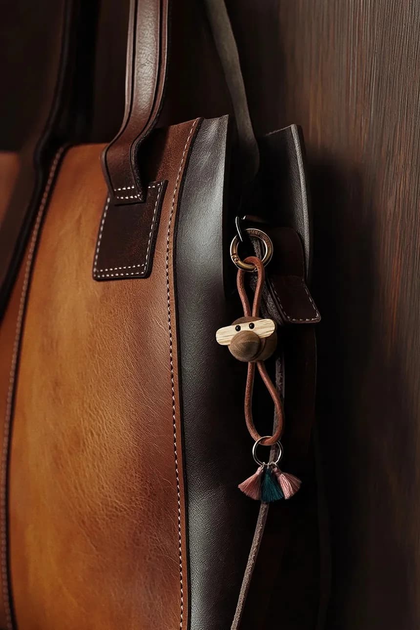 Брелок Monkey Gold 5 см - фото 4