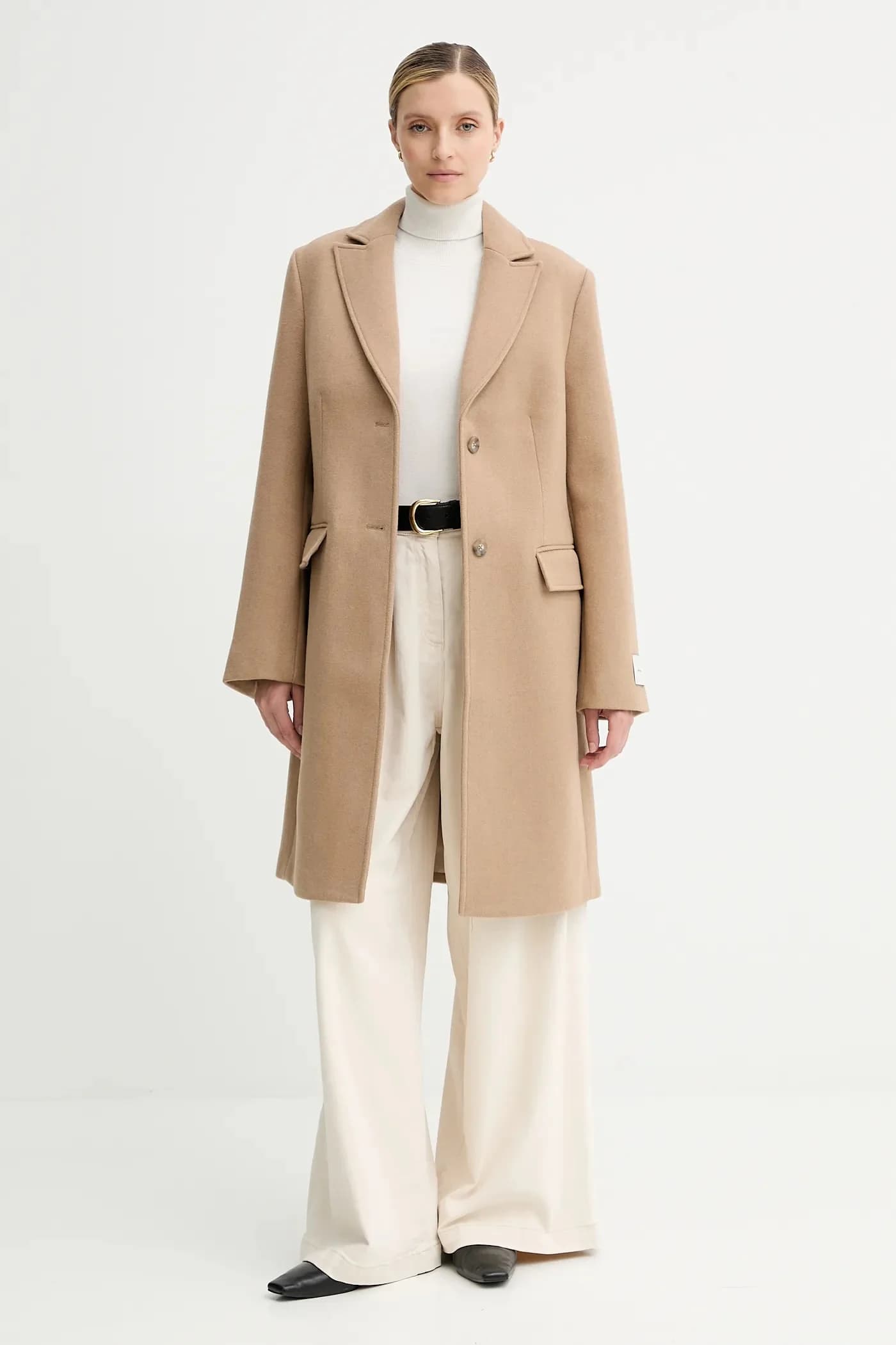 Шерстяное пальто