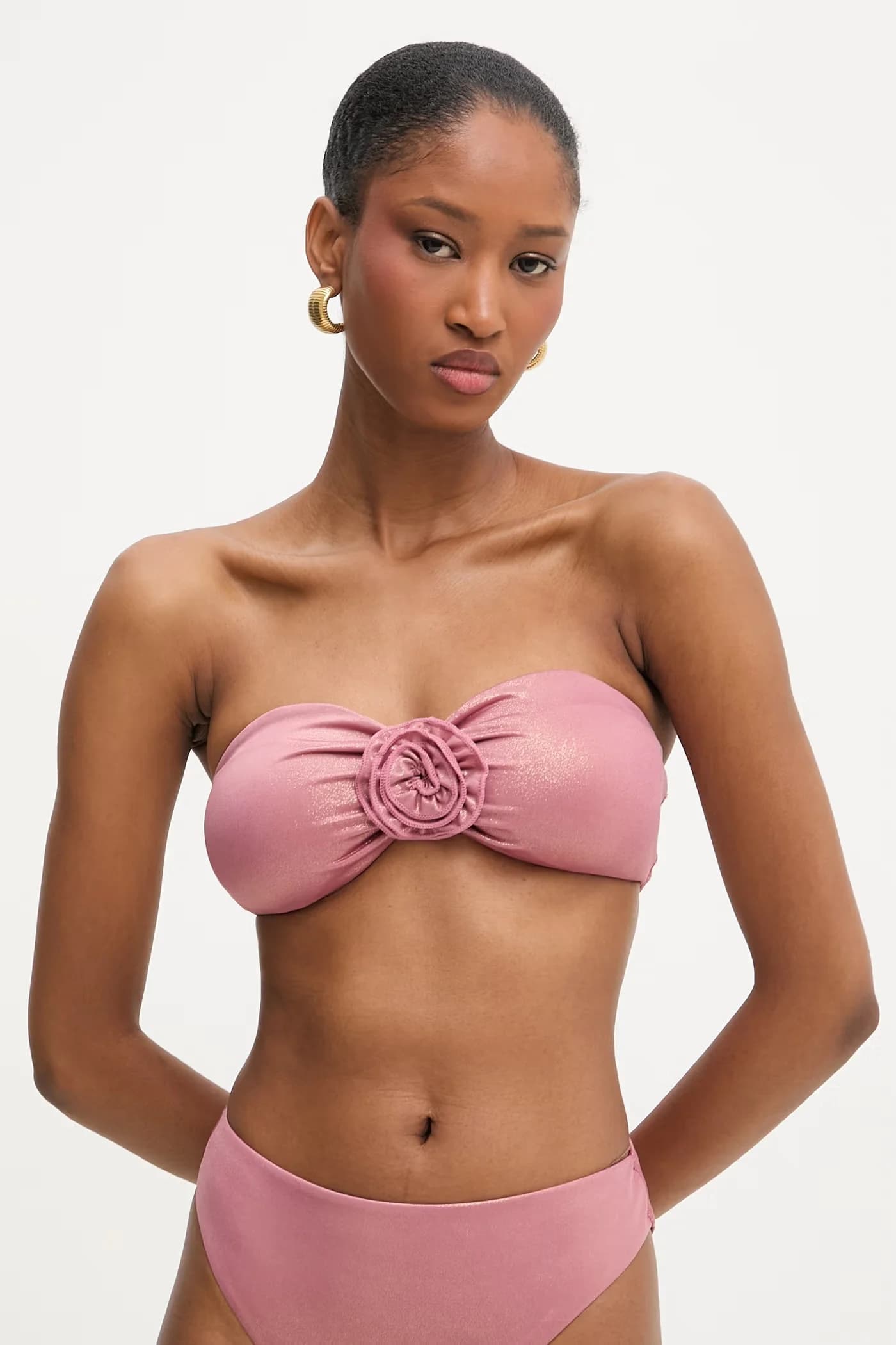 Женский бюстгальтер для плавания