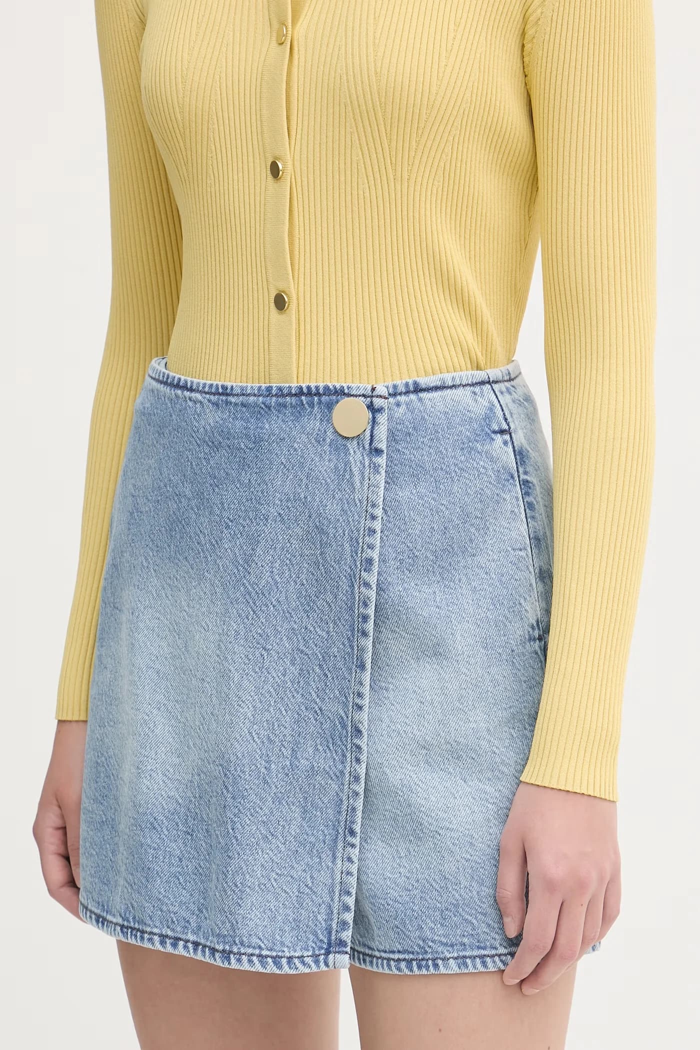 Женские джинсовые юбки и брюки