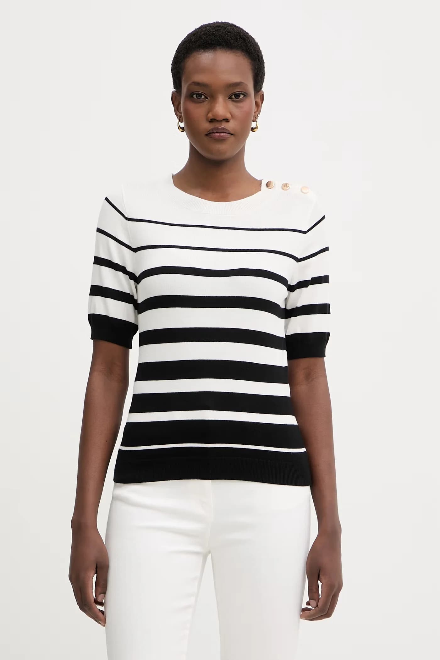 Женский свитер из вискозы