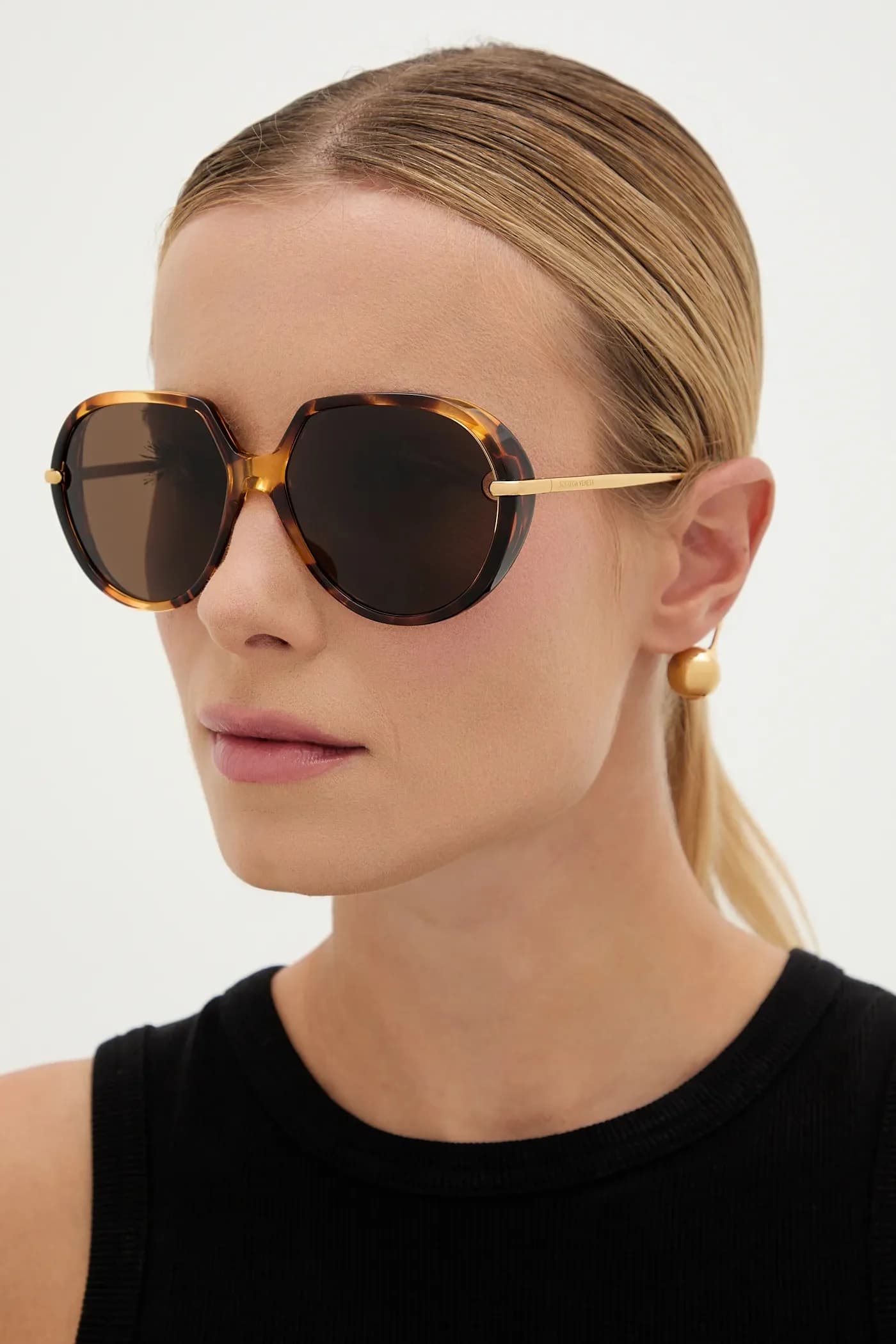 Солнцезащитные очки - фото 3