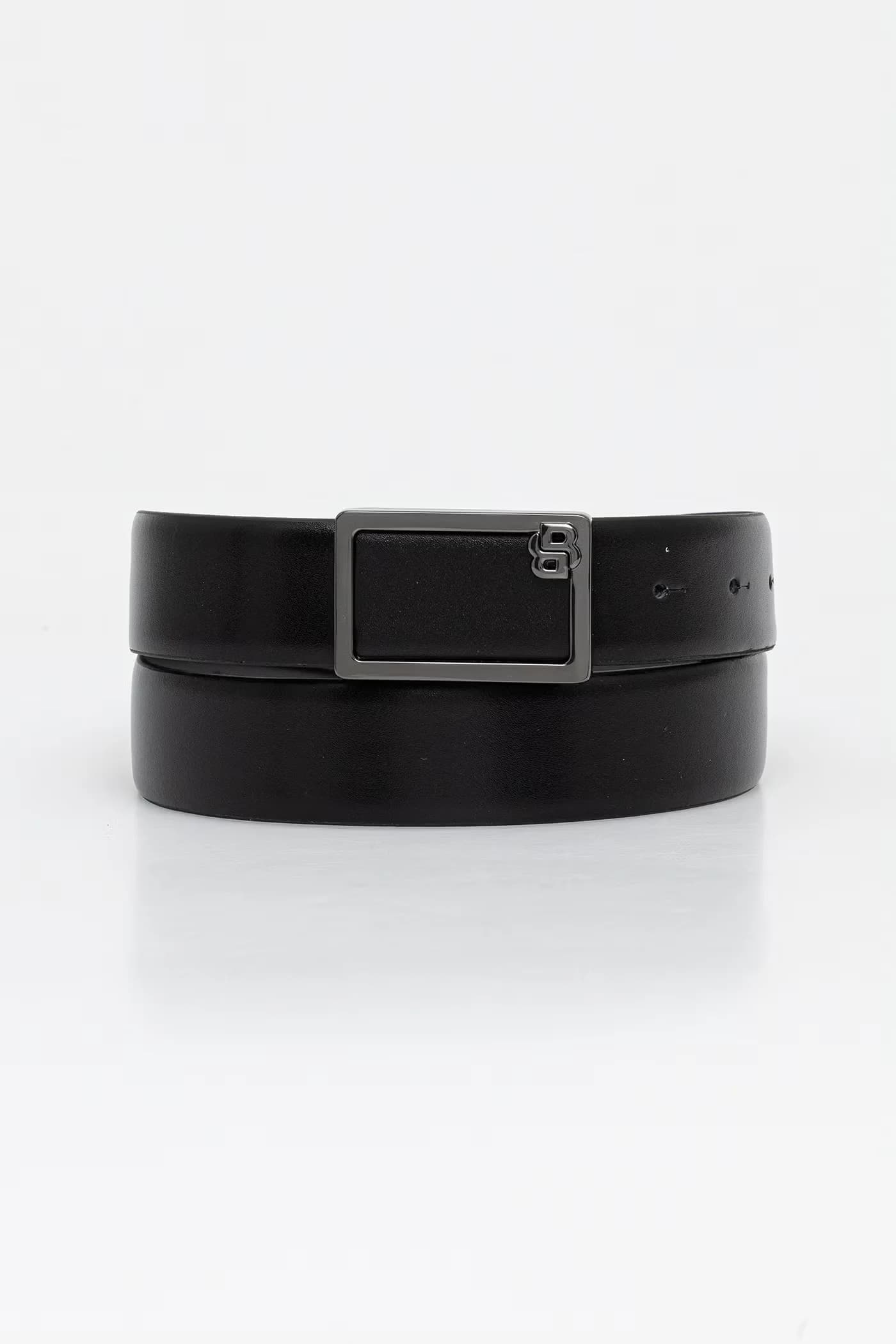 Мужской кожаный ремень