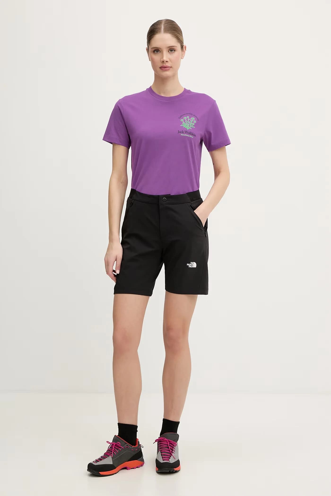 Беззаботная женская базовая футболка из хлопка - фото 2