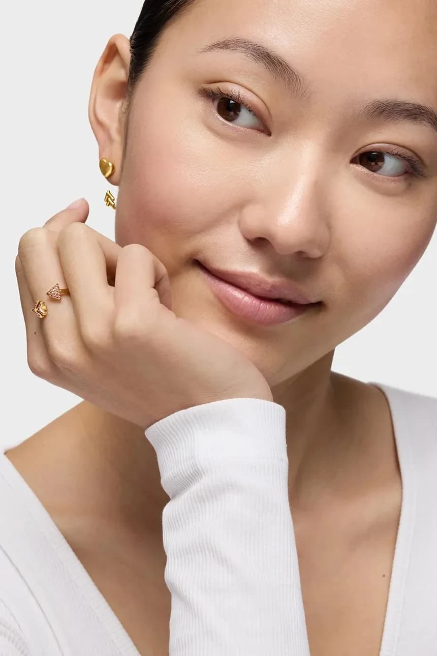 Женское кольцо из позолоченного серебра с родолитом. - фото 4