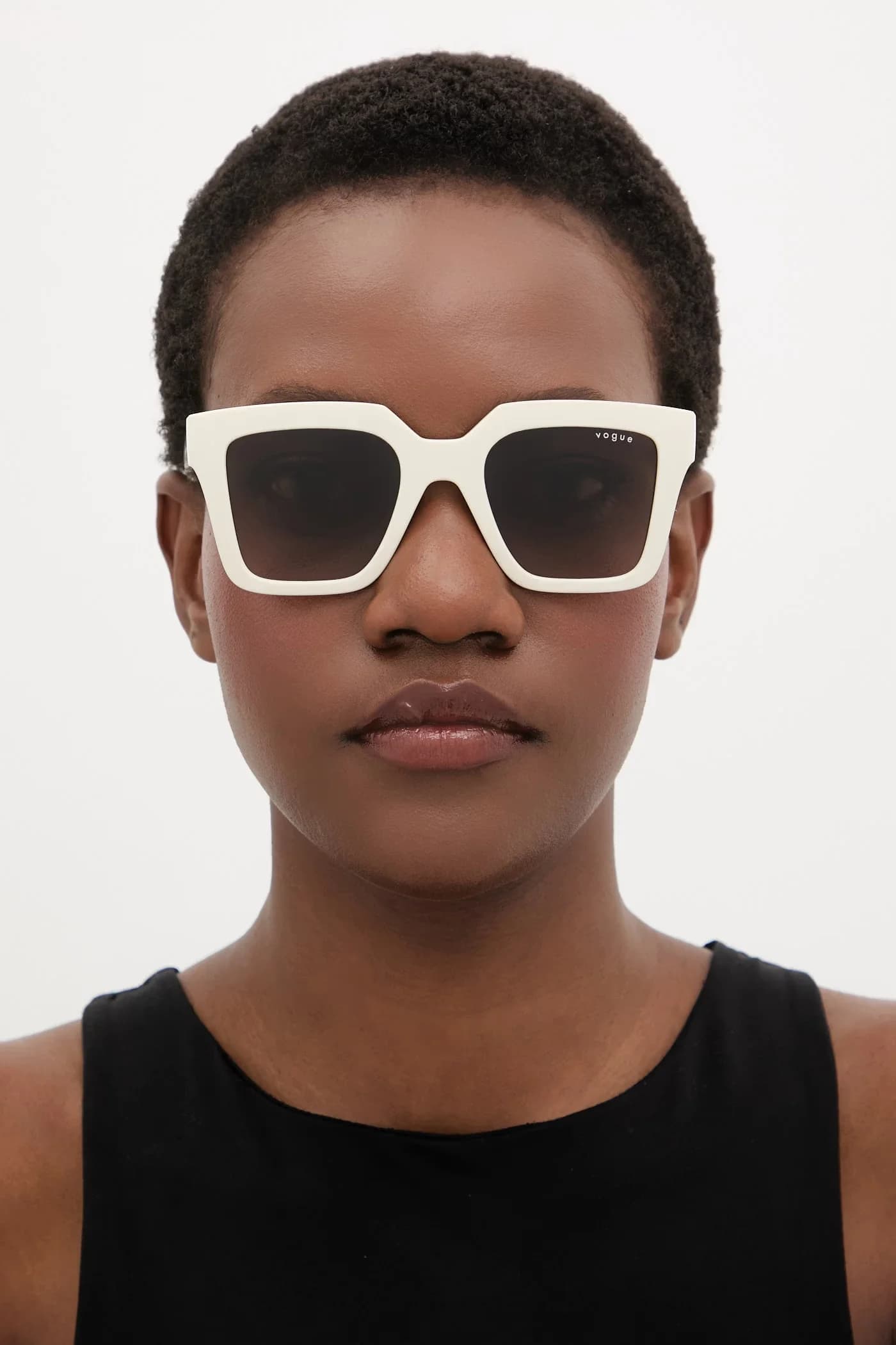 Солнцезащитные очки - фото 2