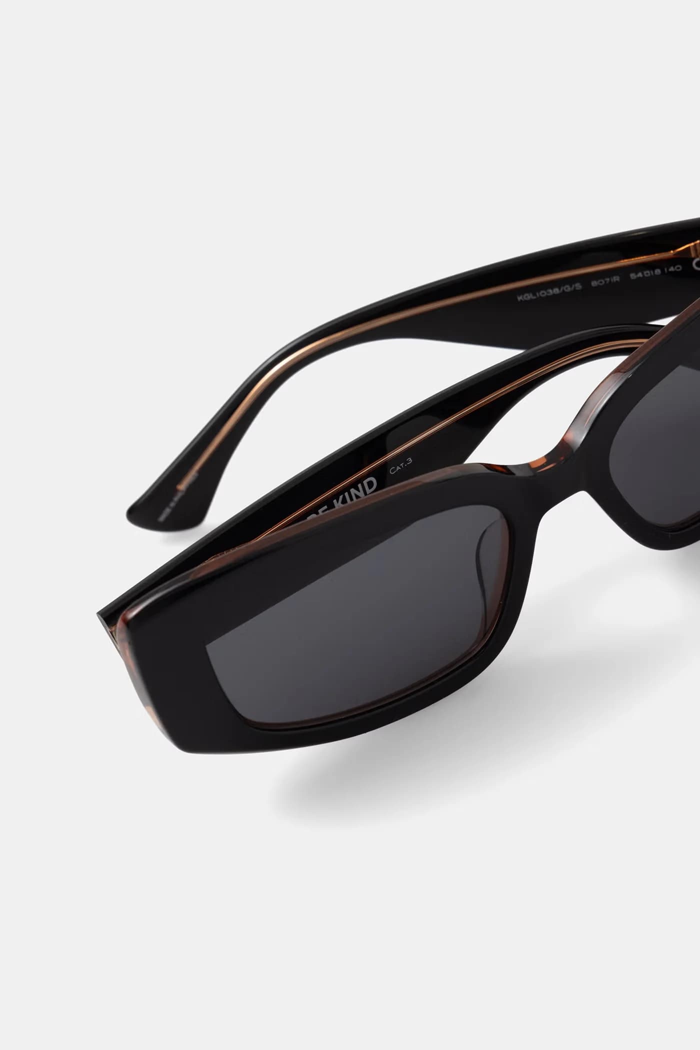 Женские солнцезащитные очки «кошачий глаз» Kensington - фото 3