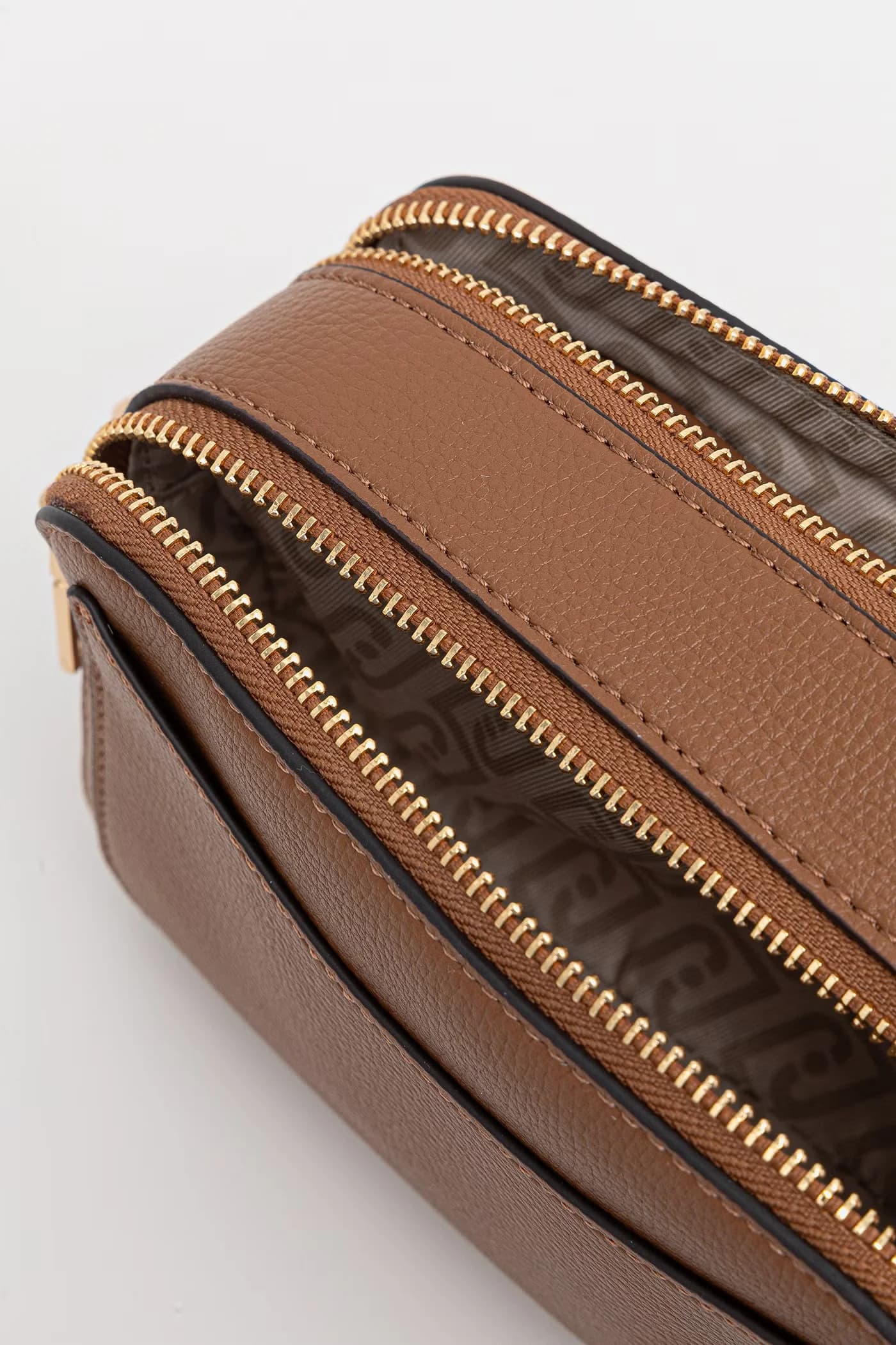 Женская сумка через плечо из искусственной кожи. - фото 5