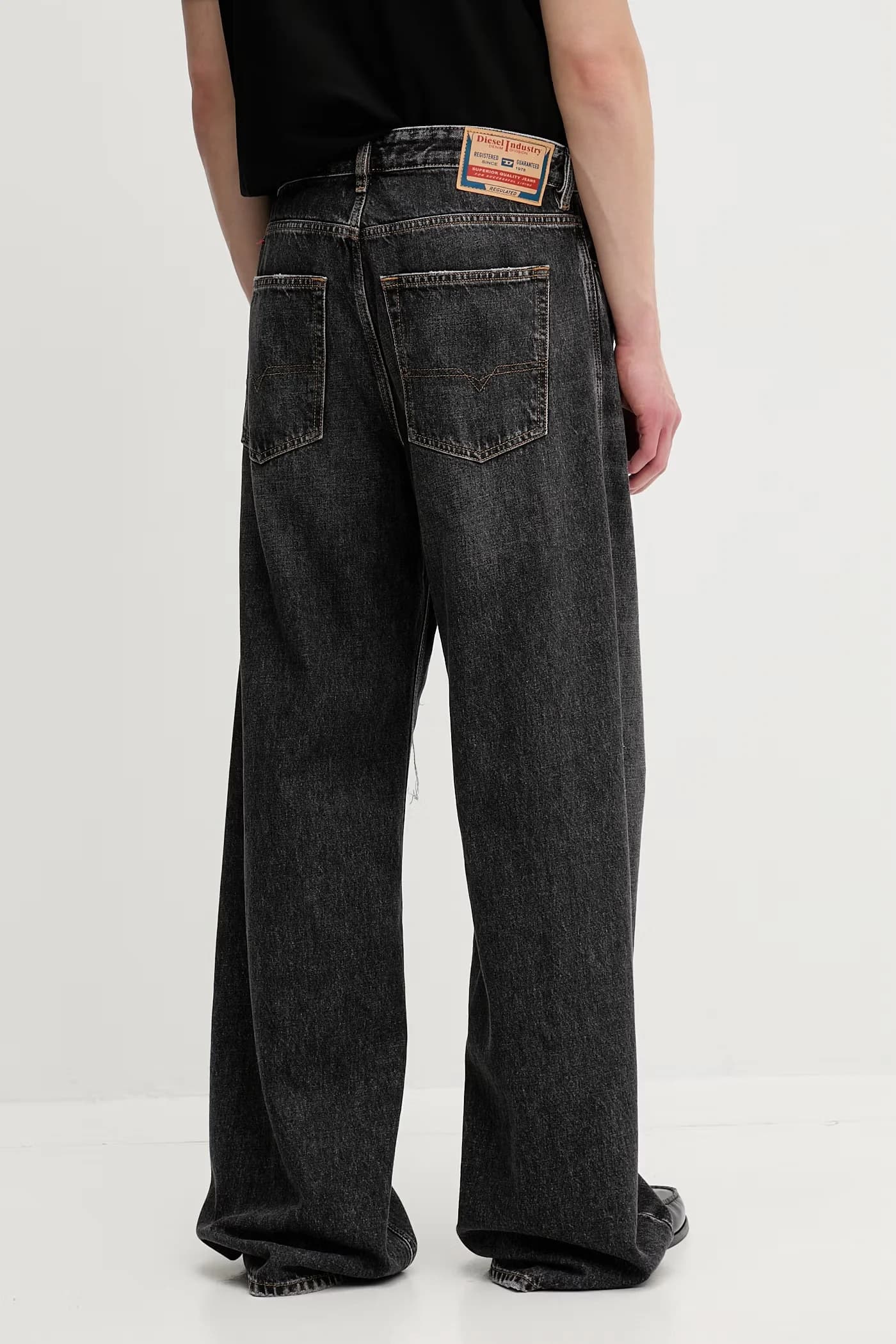 Мужские джинсы свободного кроя D-RISEL L.32 - фото 3