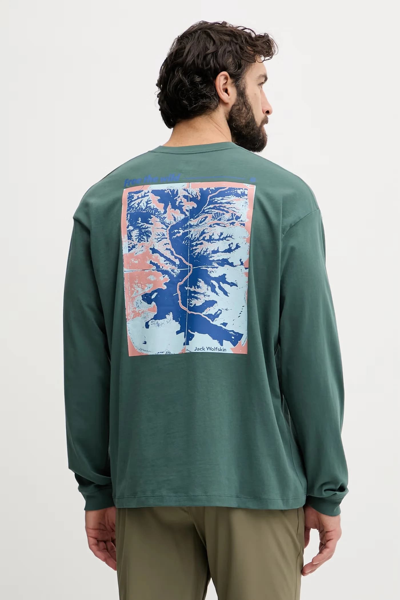 Уверенная мужская хлопковая рубашка с длинным рукавом