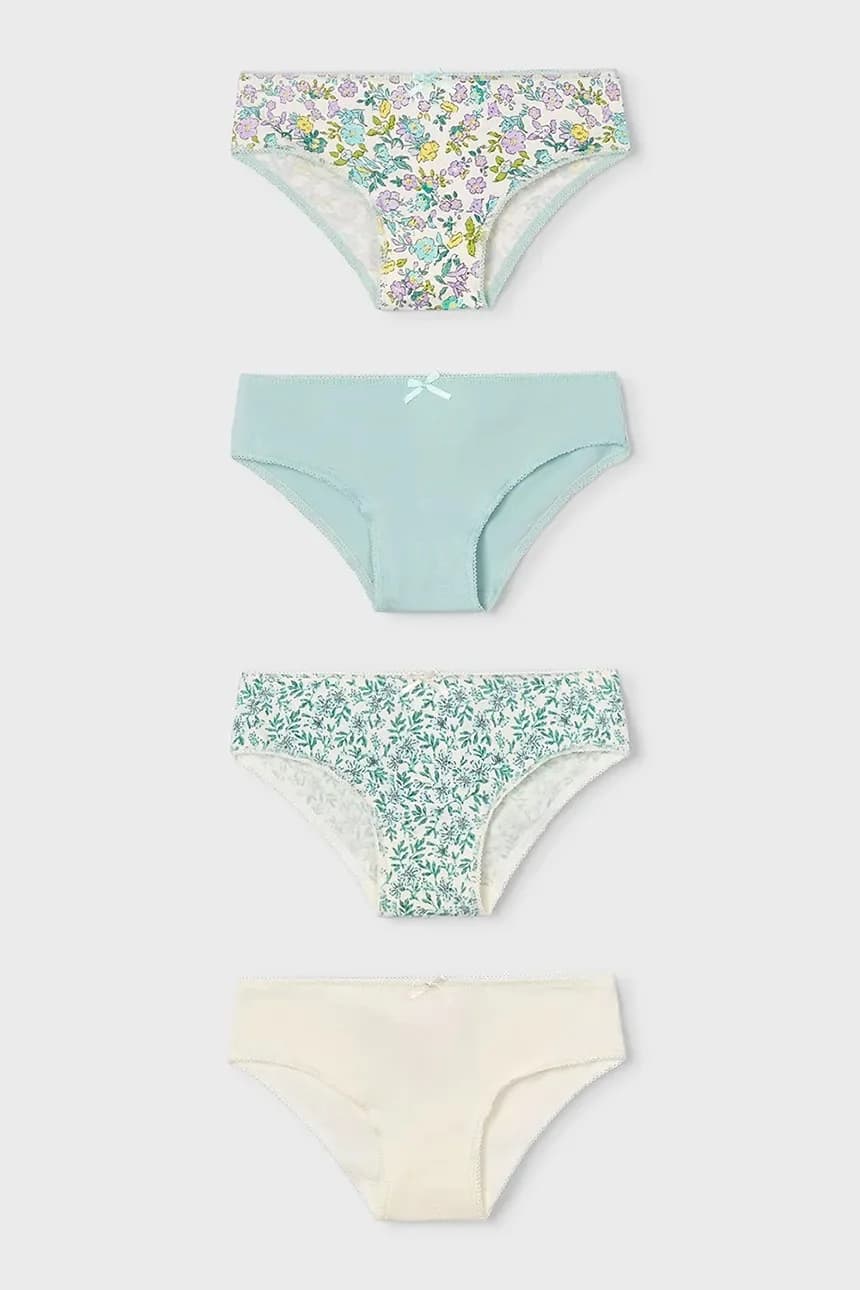 Детские трусы 4 шт.