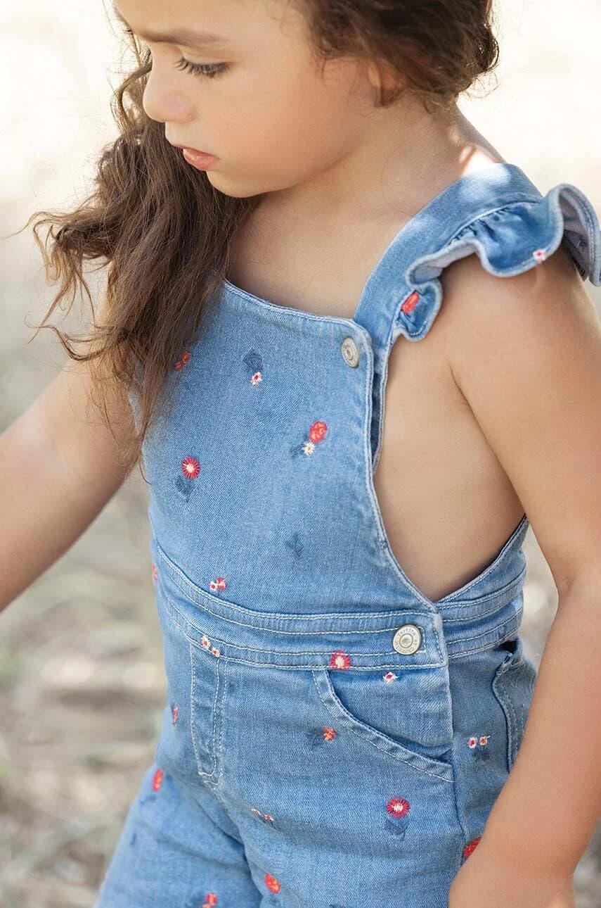 Детский джинсовый комбинезон