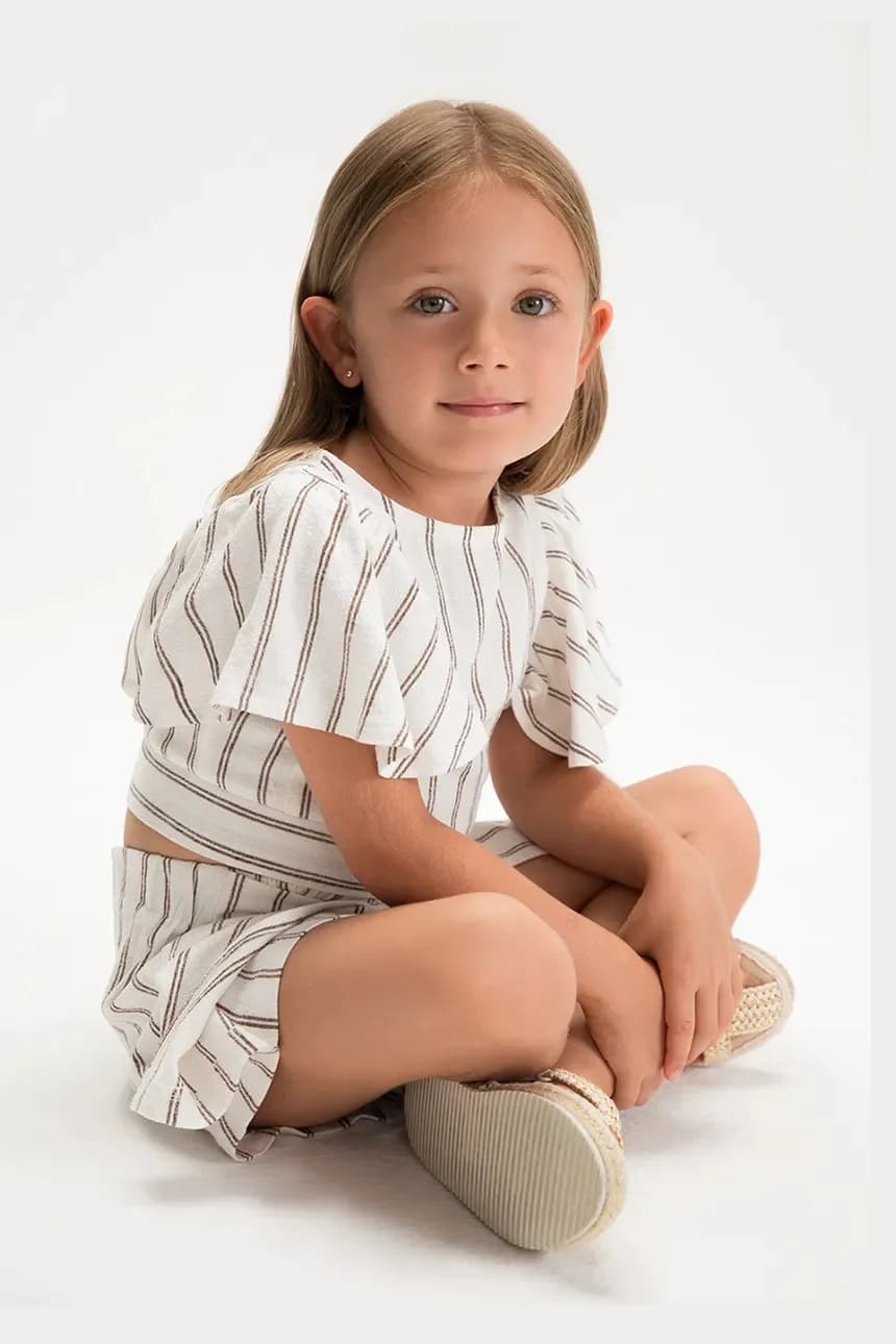 Детский комплект с оттенком льна