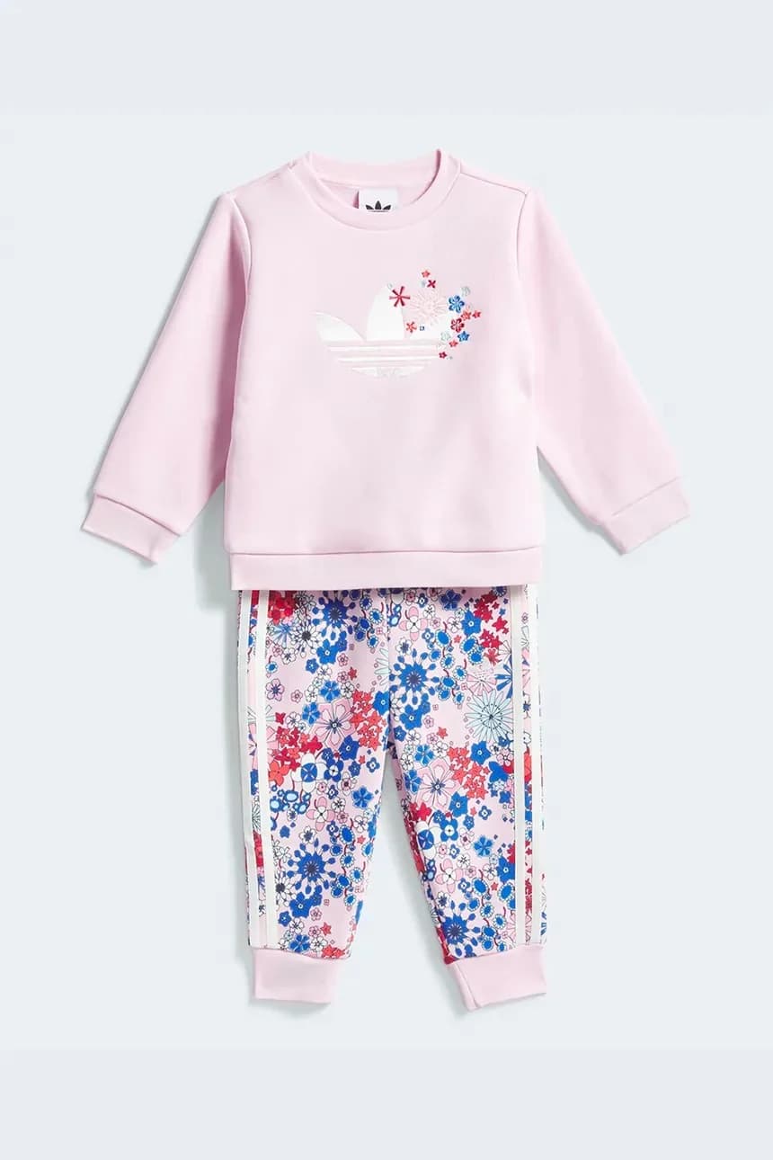 Детский спортивный костюм