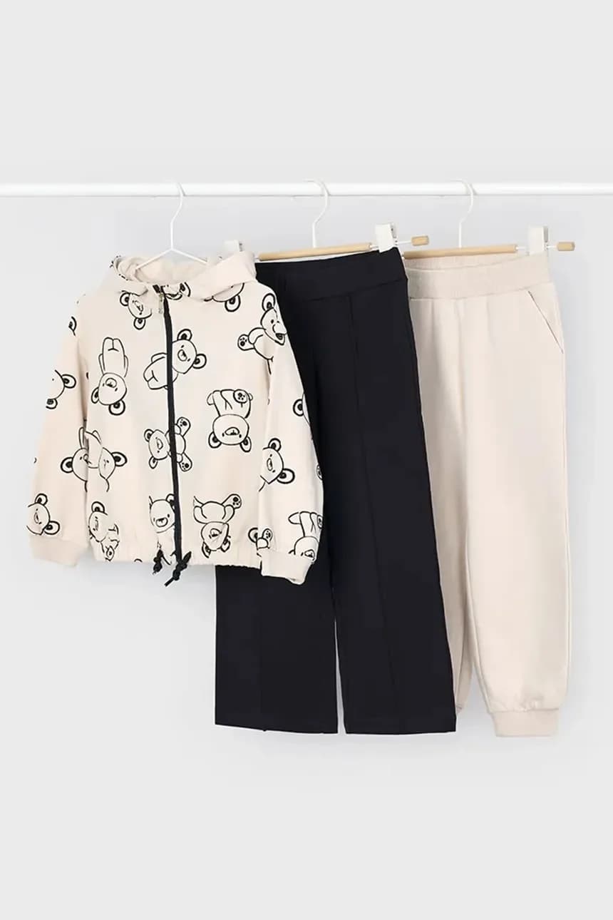 Детский спортивный костюм