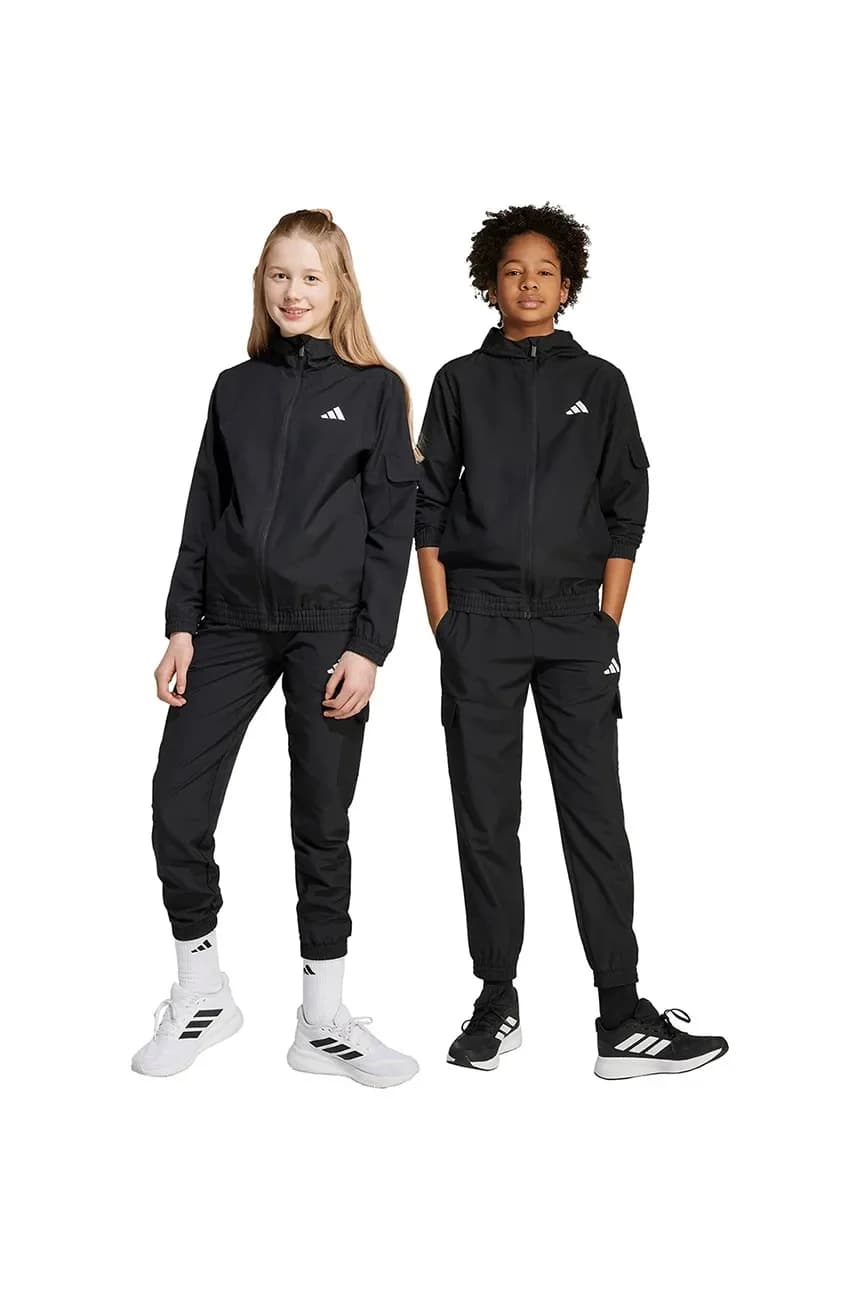 Детский спортивный костюм