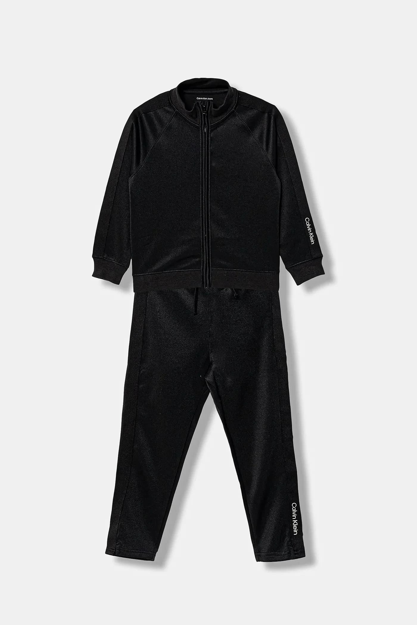 Детский спортивный костюм