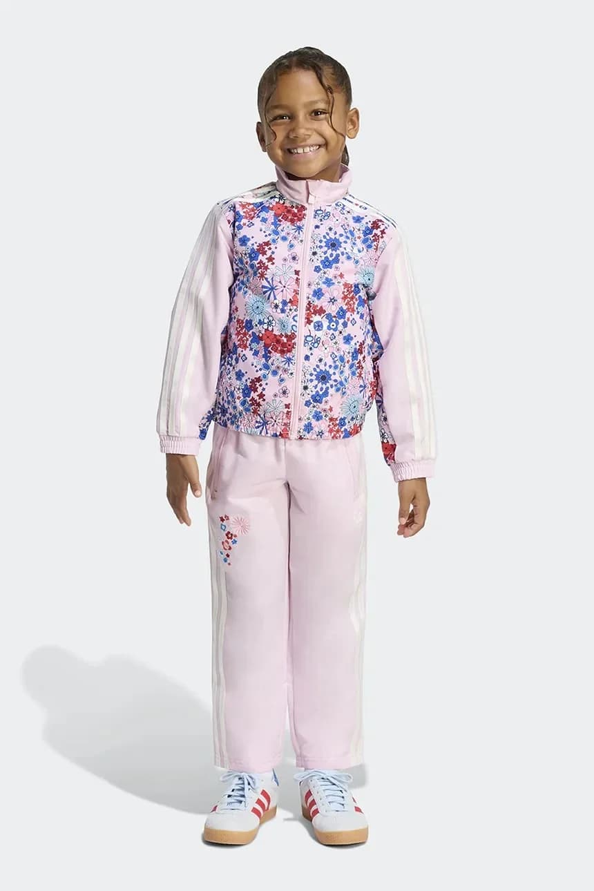 Детский спортивный костюм