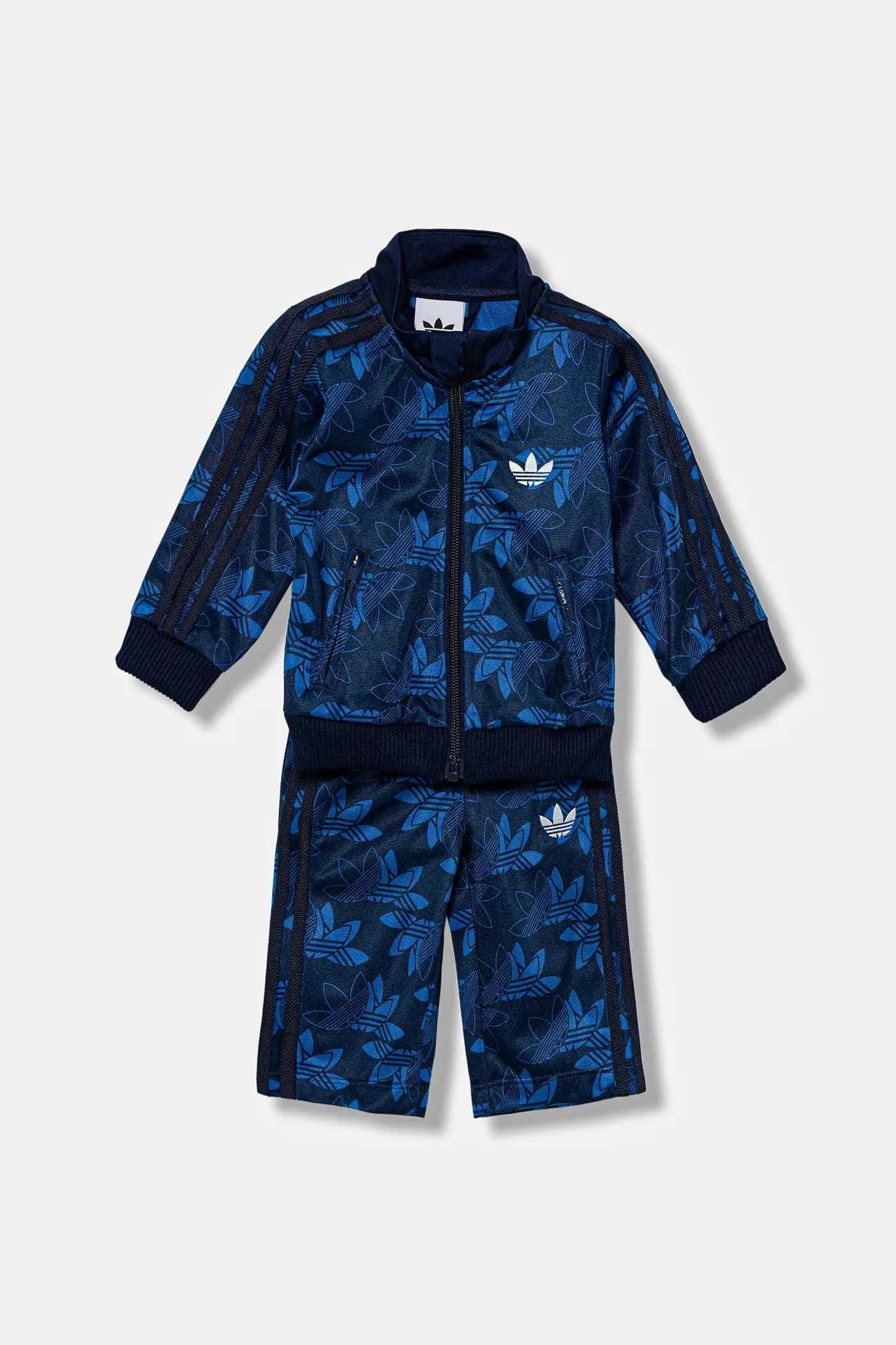 Детский спортивный костюм