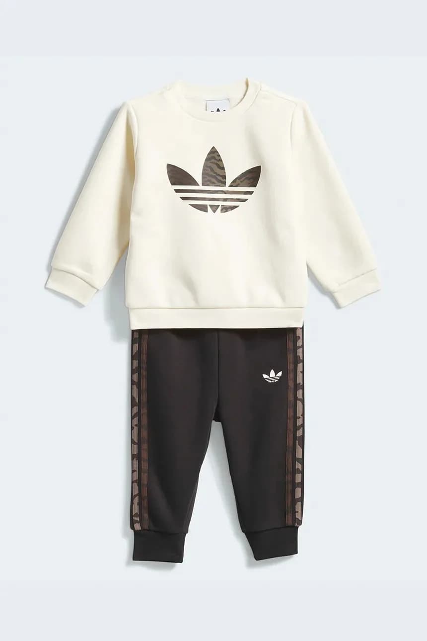 Детский спортивный костюм