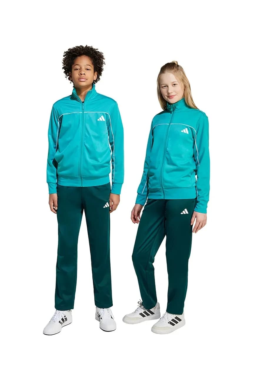 Детский спортивный костюм