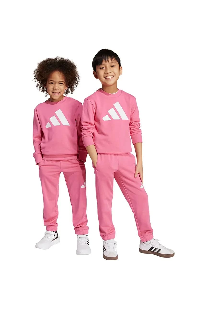 Детский спортивный костюм