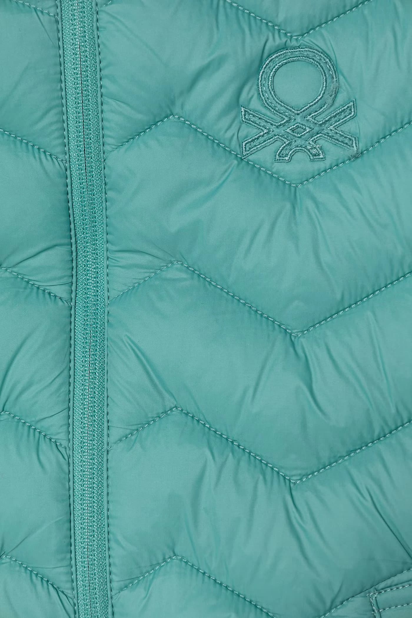 Детский жилет с капюшоном. - фото 3