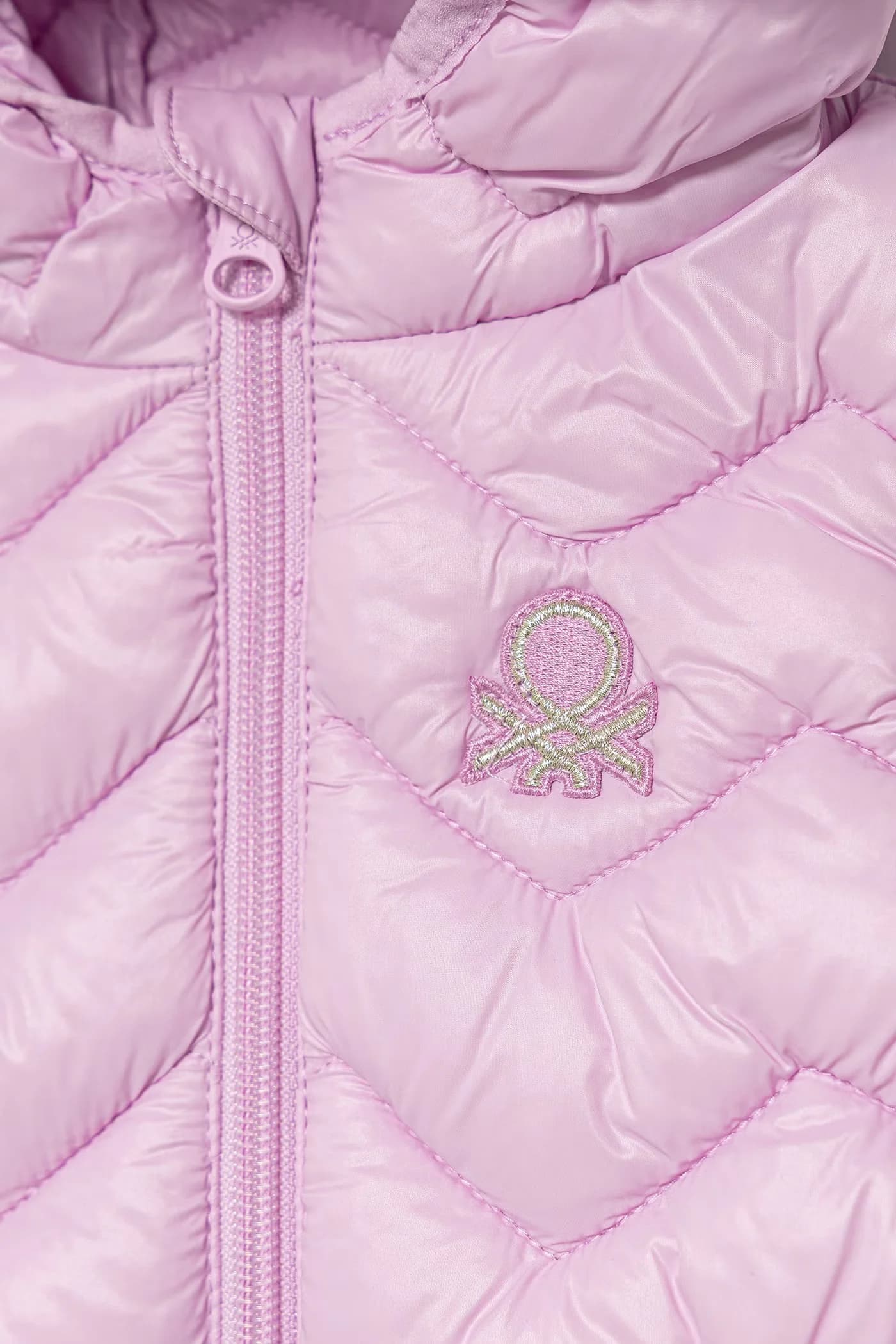 Детский жилет с капюшоном. - фото 3