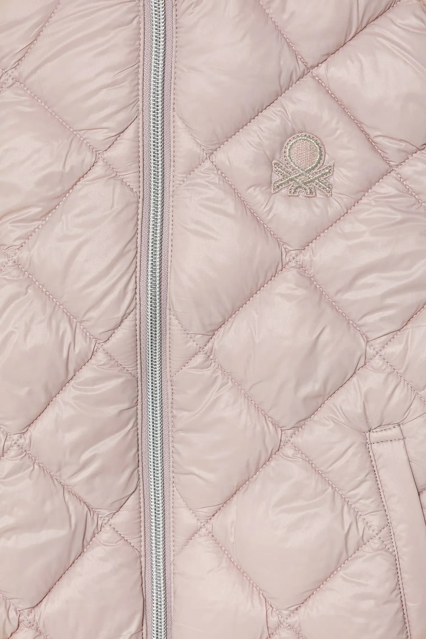 Детский жилет с капюшоном. - фото 3