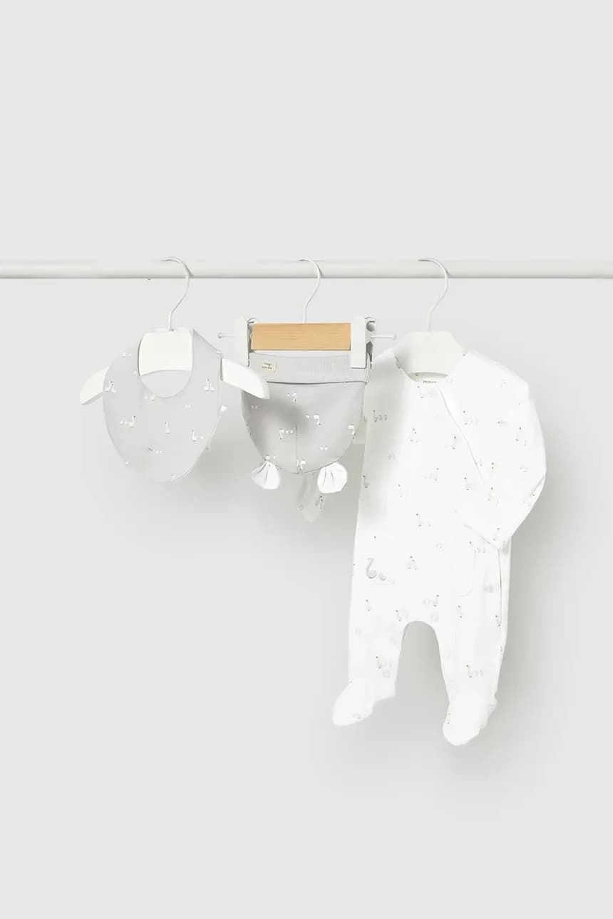 Детские комбинезоны